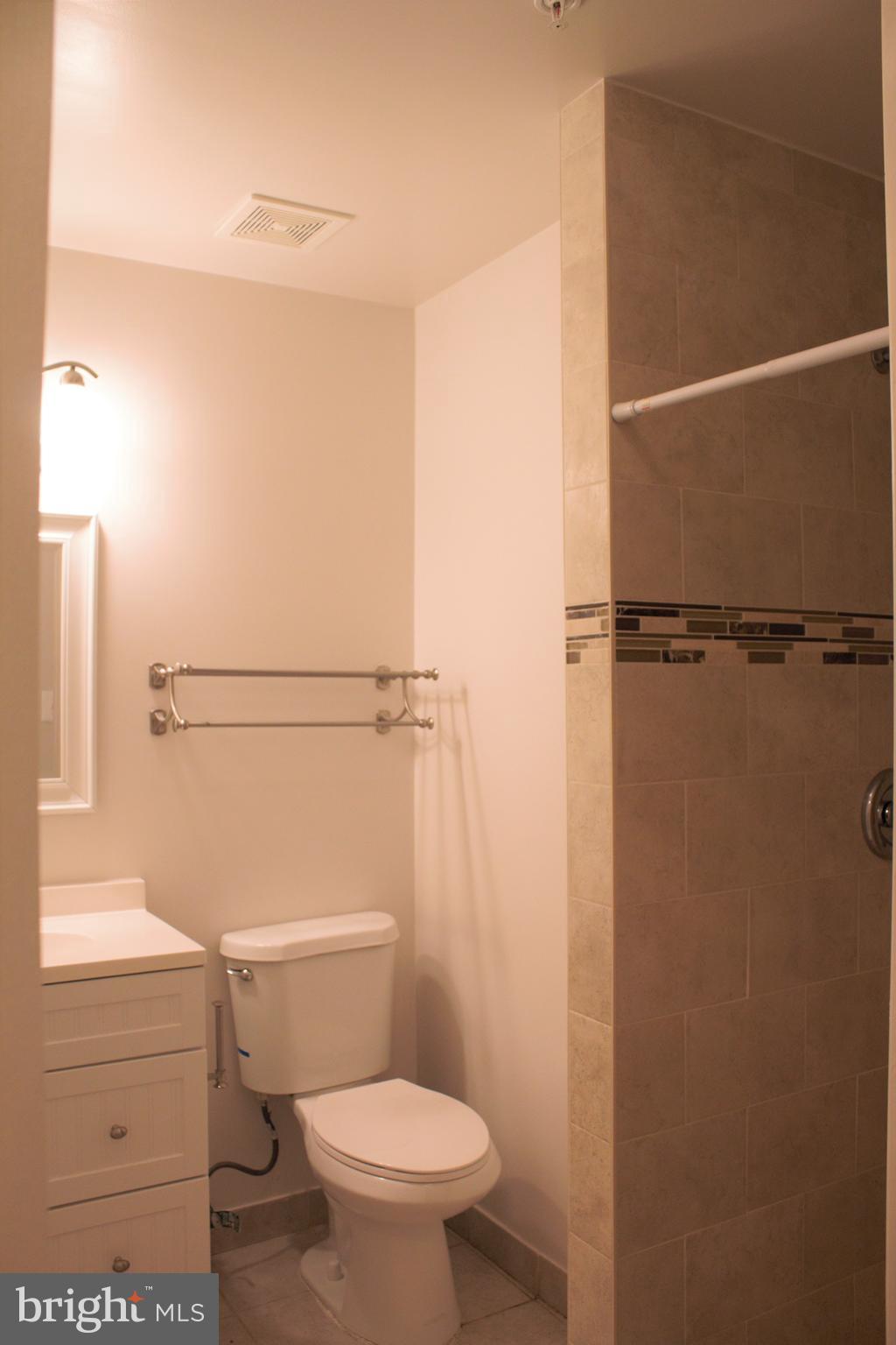 VILLAGES OF URBANA - Residential Lease