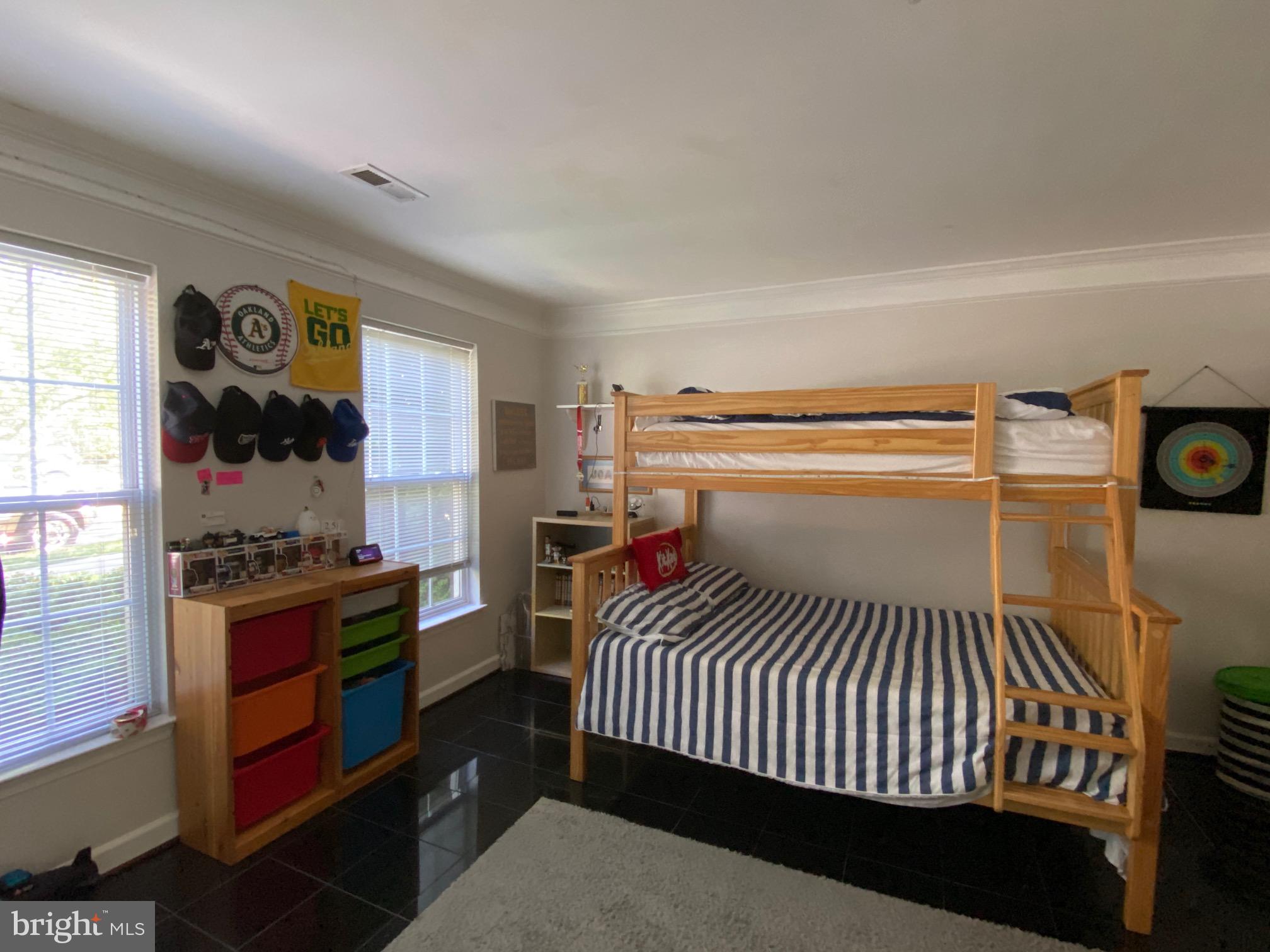 VILLAGES OF URBANA - Residential Lease