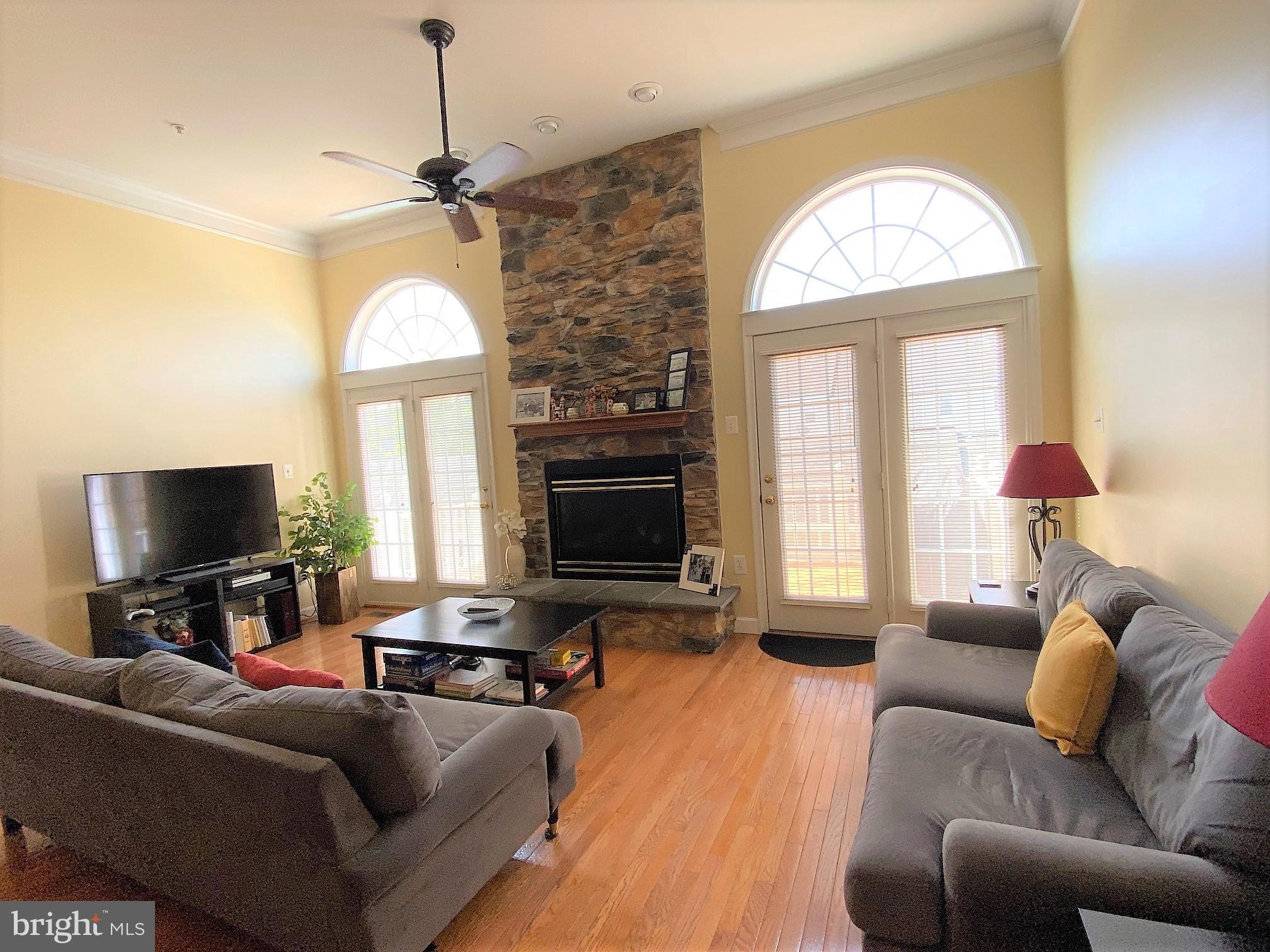 VILLAGES OF URBANA - Residential Lease