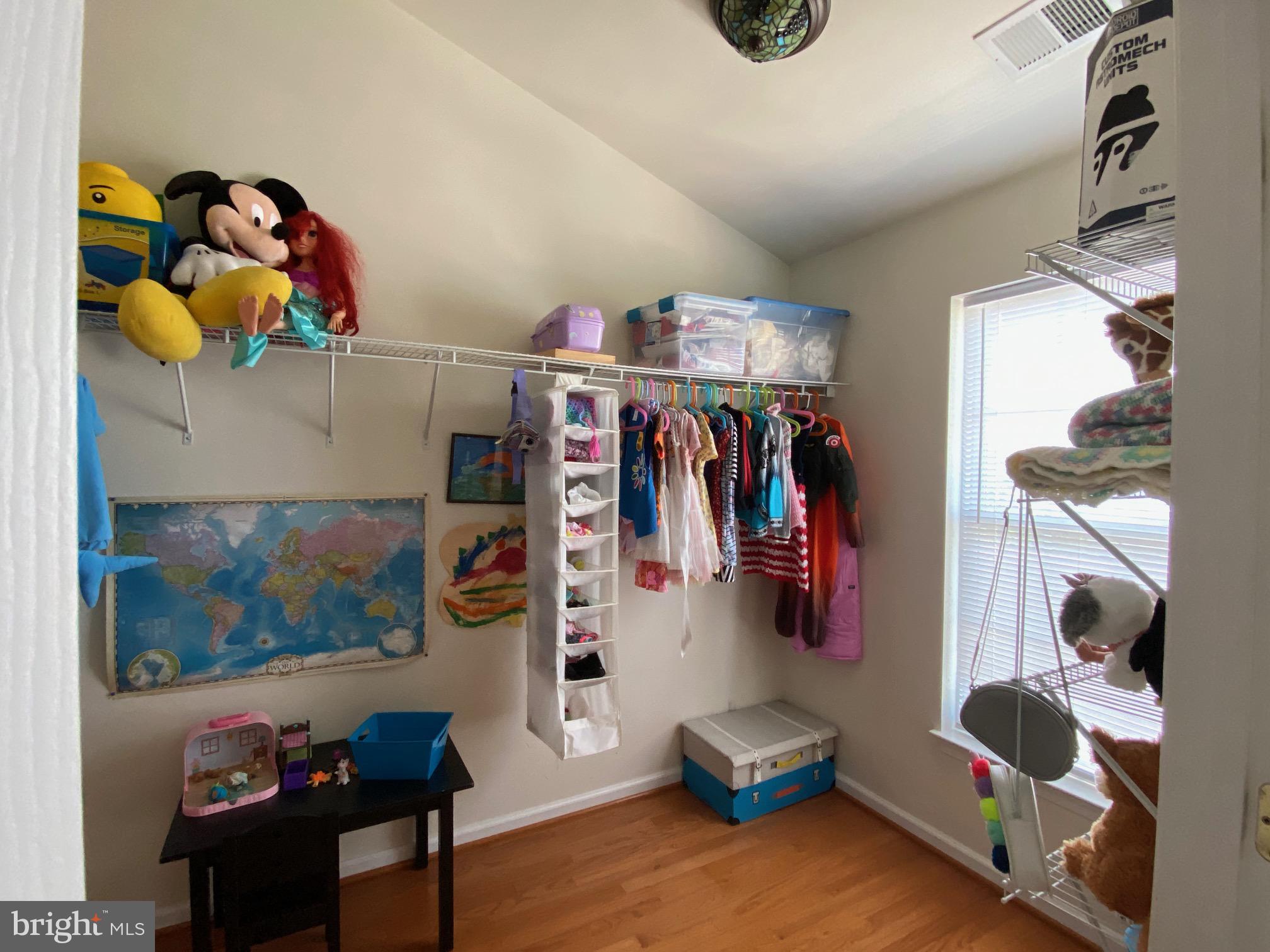 VILLAGES OF URBANA - Residential Lease