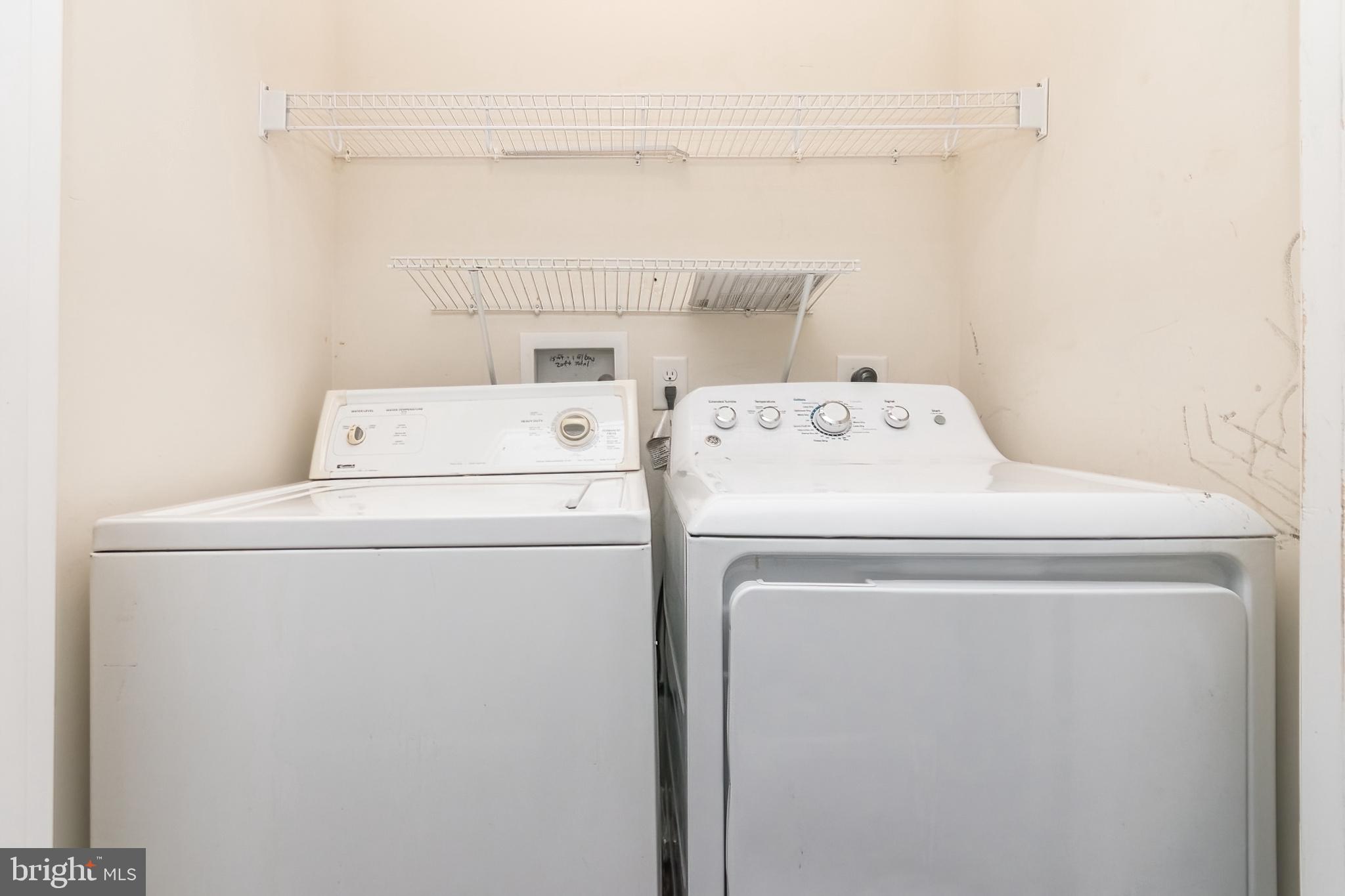 INWOOD VILLAGE - Residential