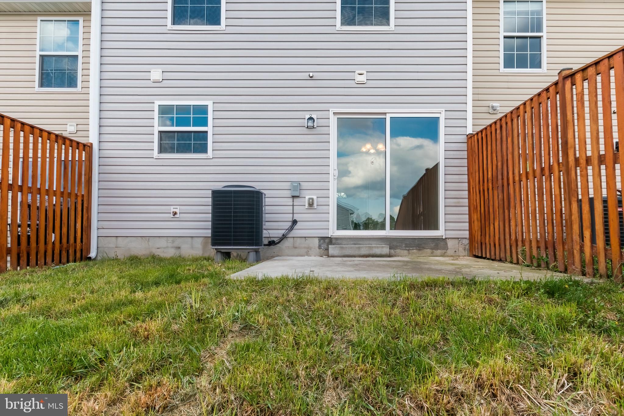 INWOOD VILLAGE - Residential