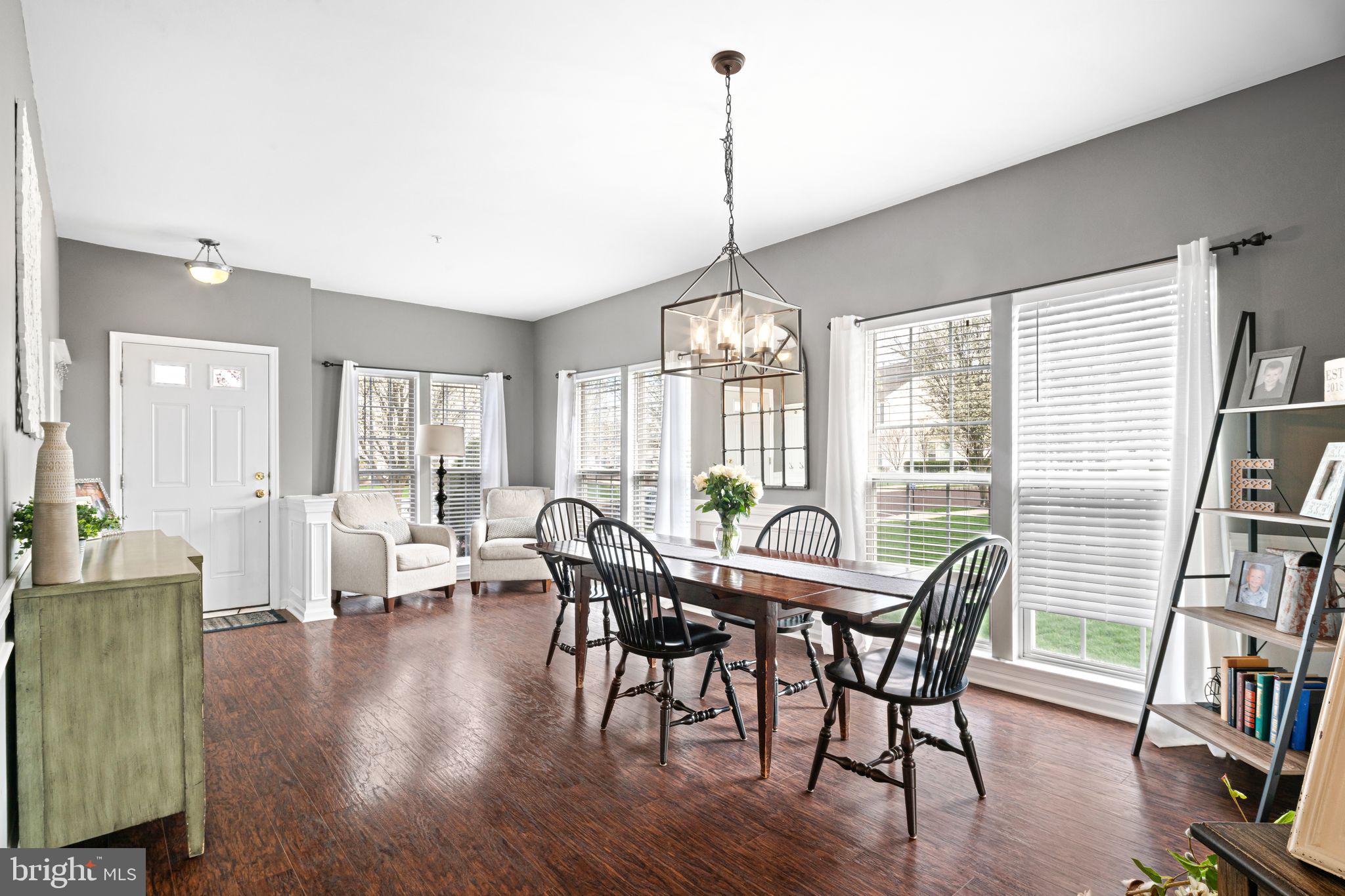 2518 PEACHTREE DRIVE