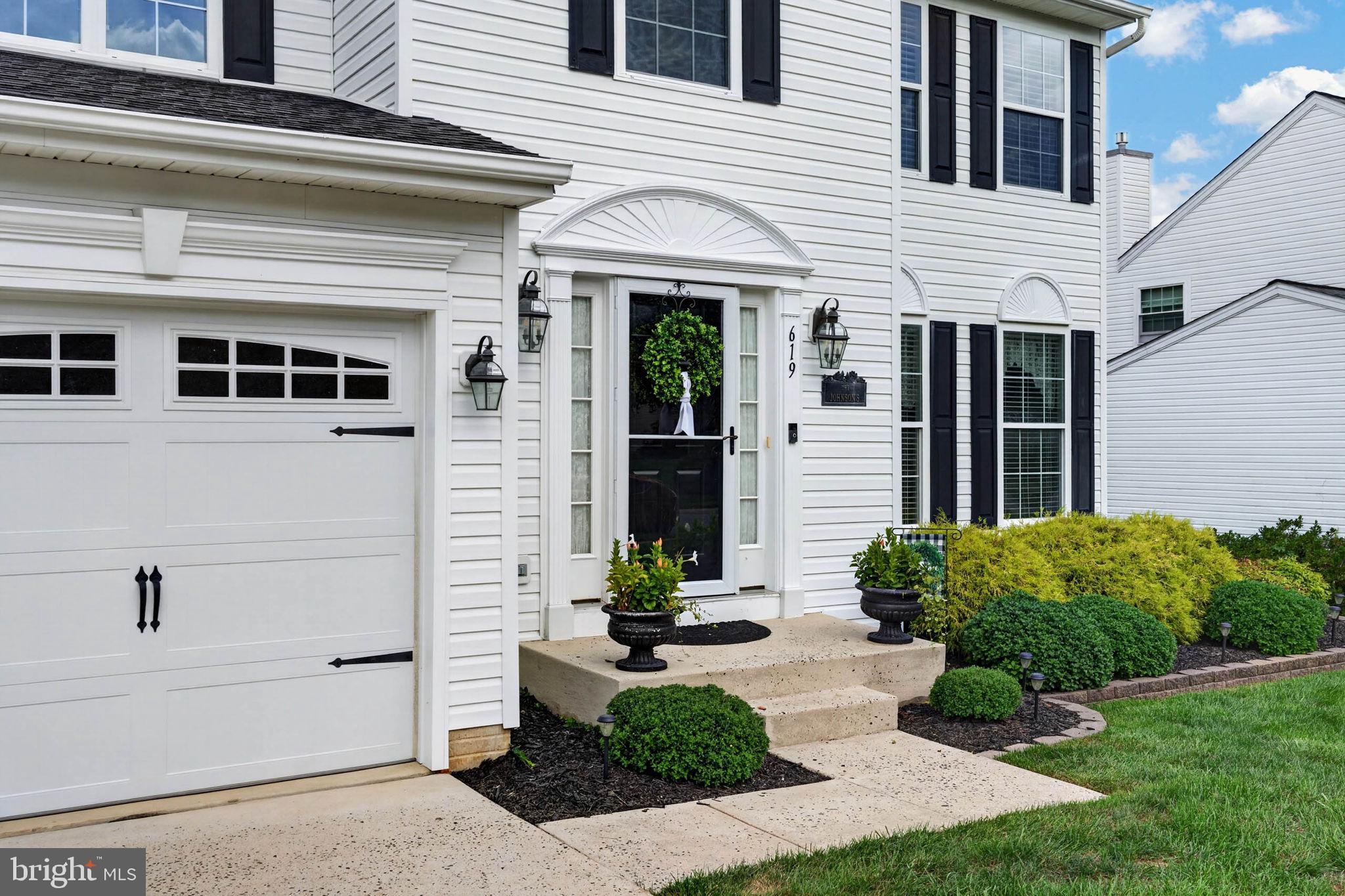 619 KILMARNOCK TRAIL