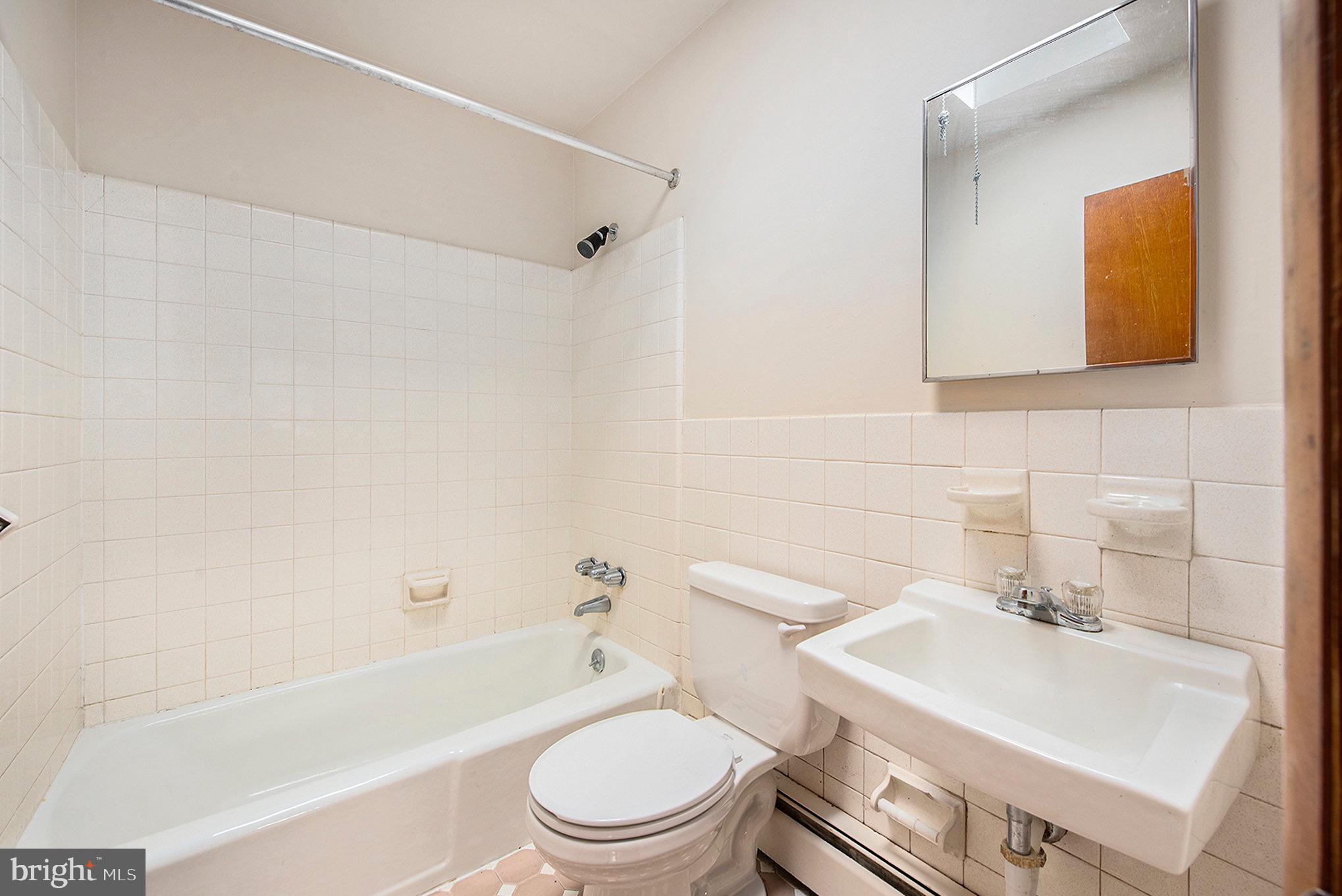 LANSDALE - Commercial Sale