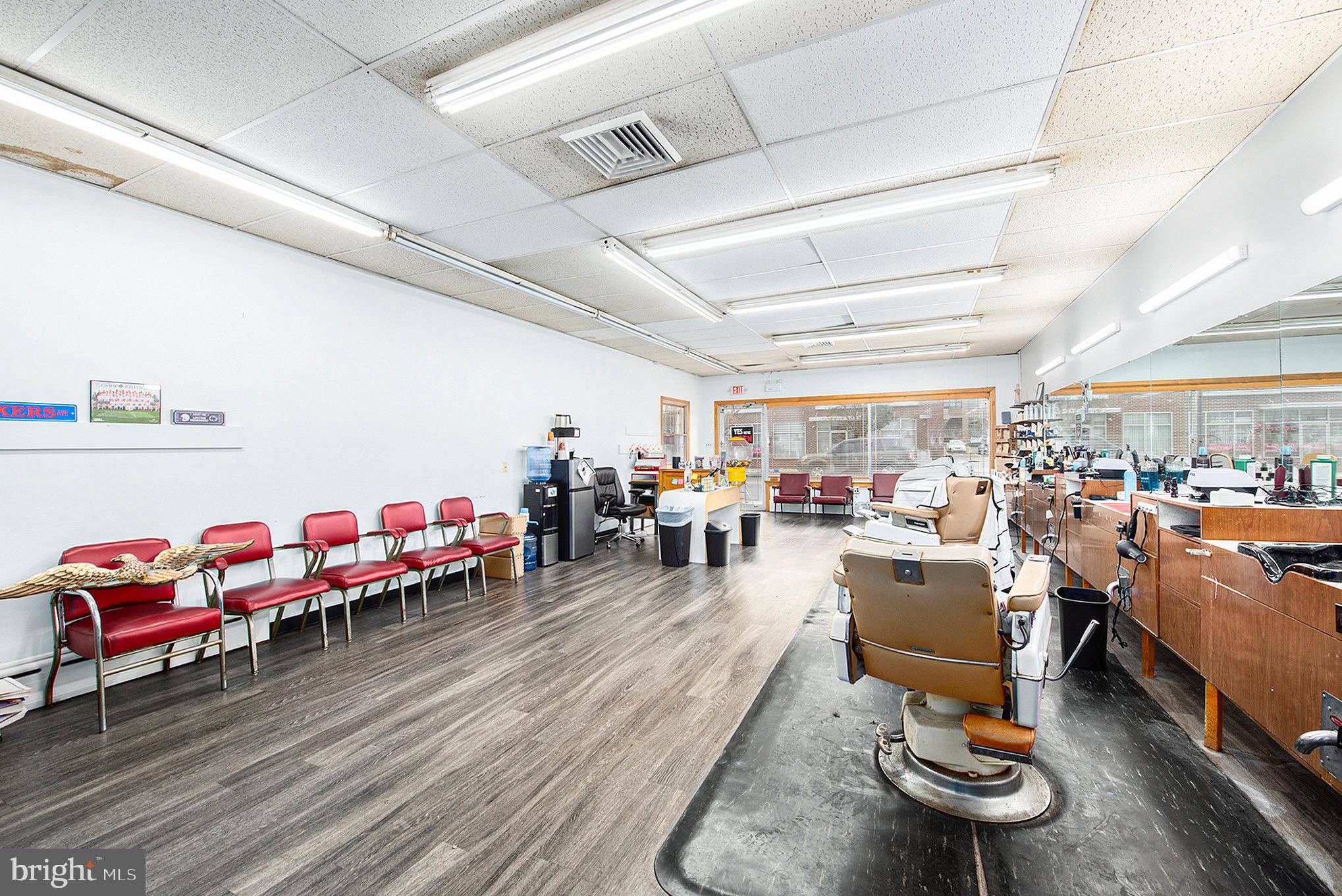 LANSDALE - Commercial Sale