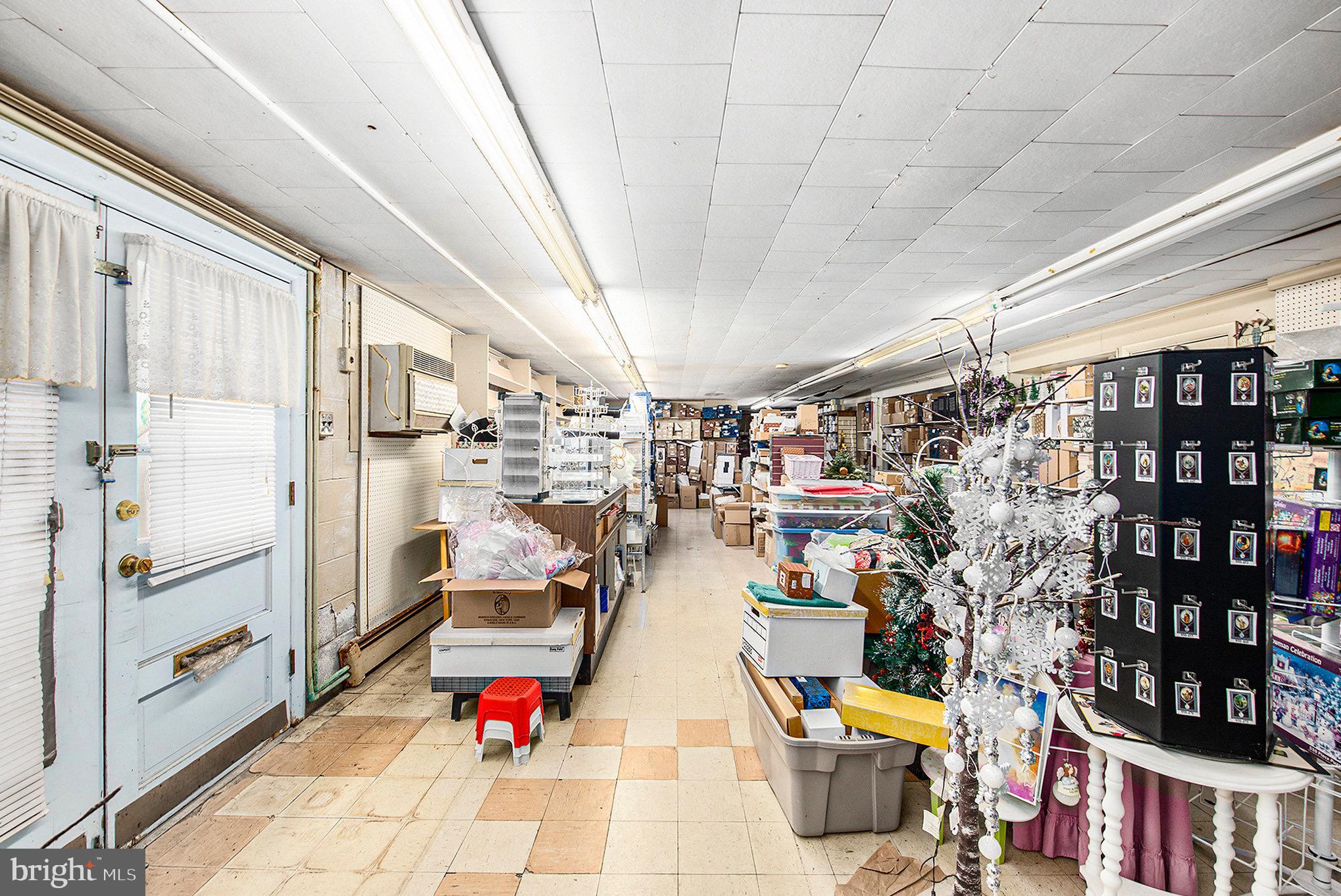 LANSDALE - Commercial Sale