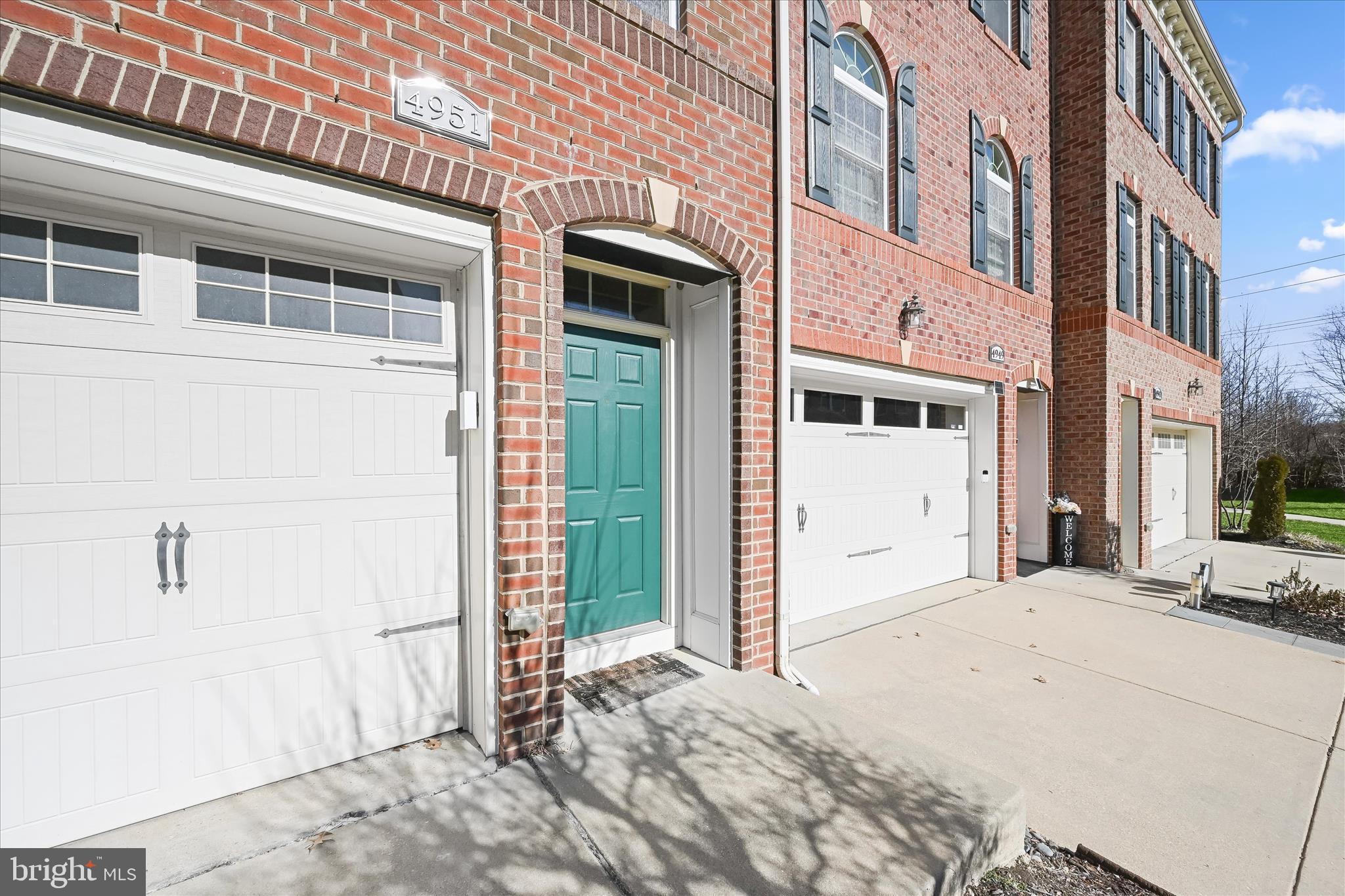 4951 COLLINGTONS BOUNTY DRIVE