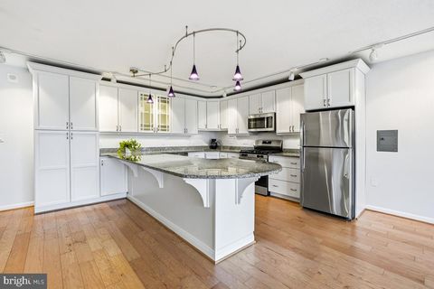 Photo of 4242 E West Highway #514, CHEVY CHASE, MD 20815 (MLS # MDMC2206562)