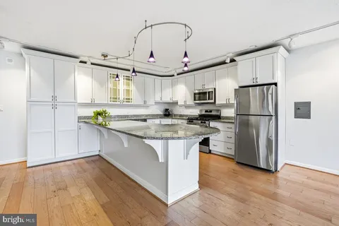 4242 E West Highway Unit 514, Chevy Chase, MD MLS: MDMC2206562