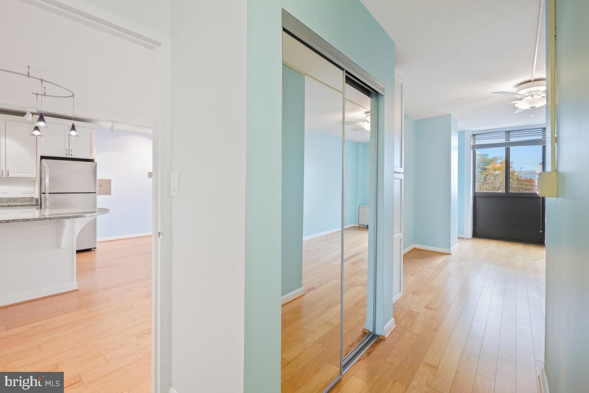 RIVIERA OF CHEVY CHASE - Residential