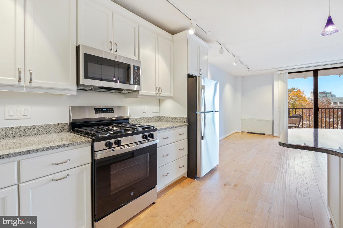 RIVIERA OF CHEVY CHASE - Residential