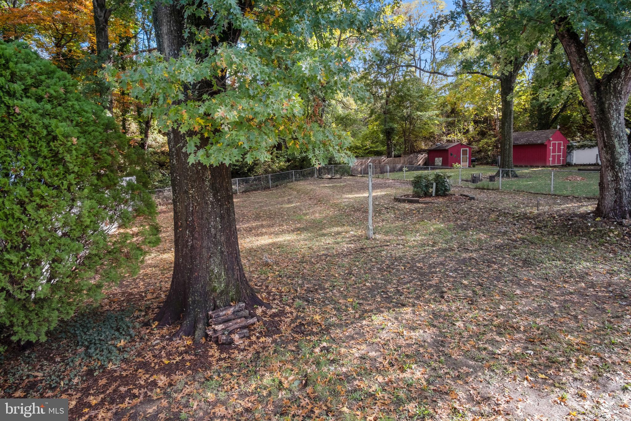 BARCROFT FOREST - Residential