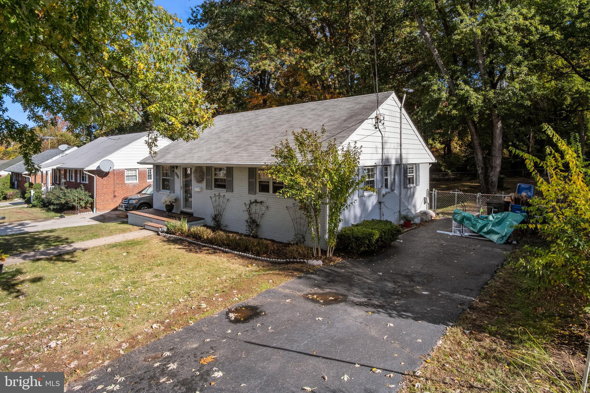 BARCROFT FOREST - Residential