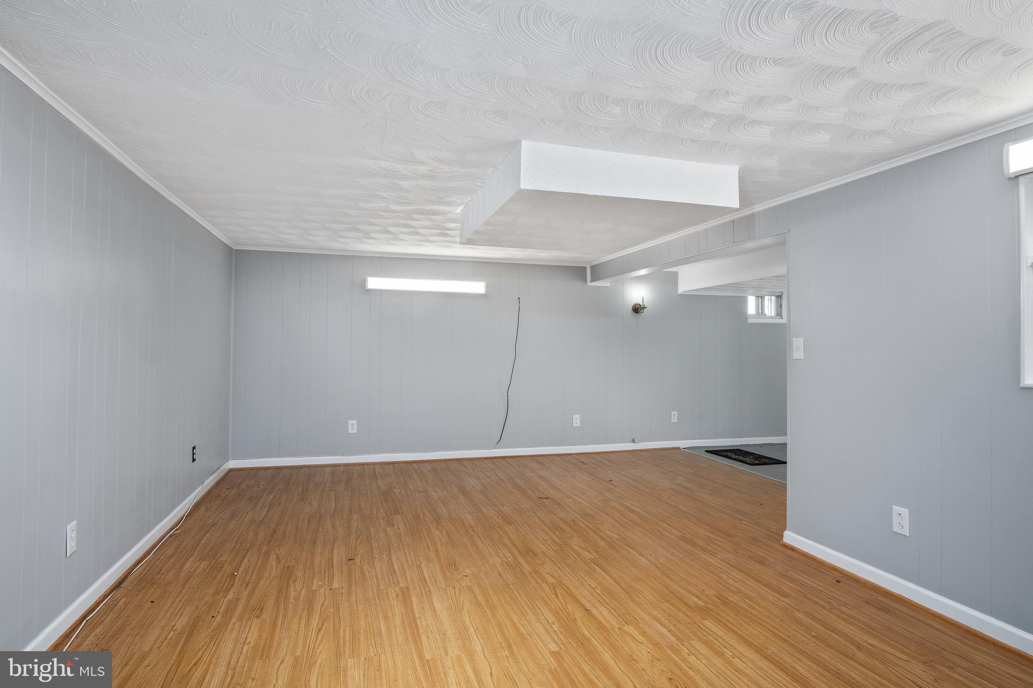 BARCROFT FOREST - Residential