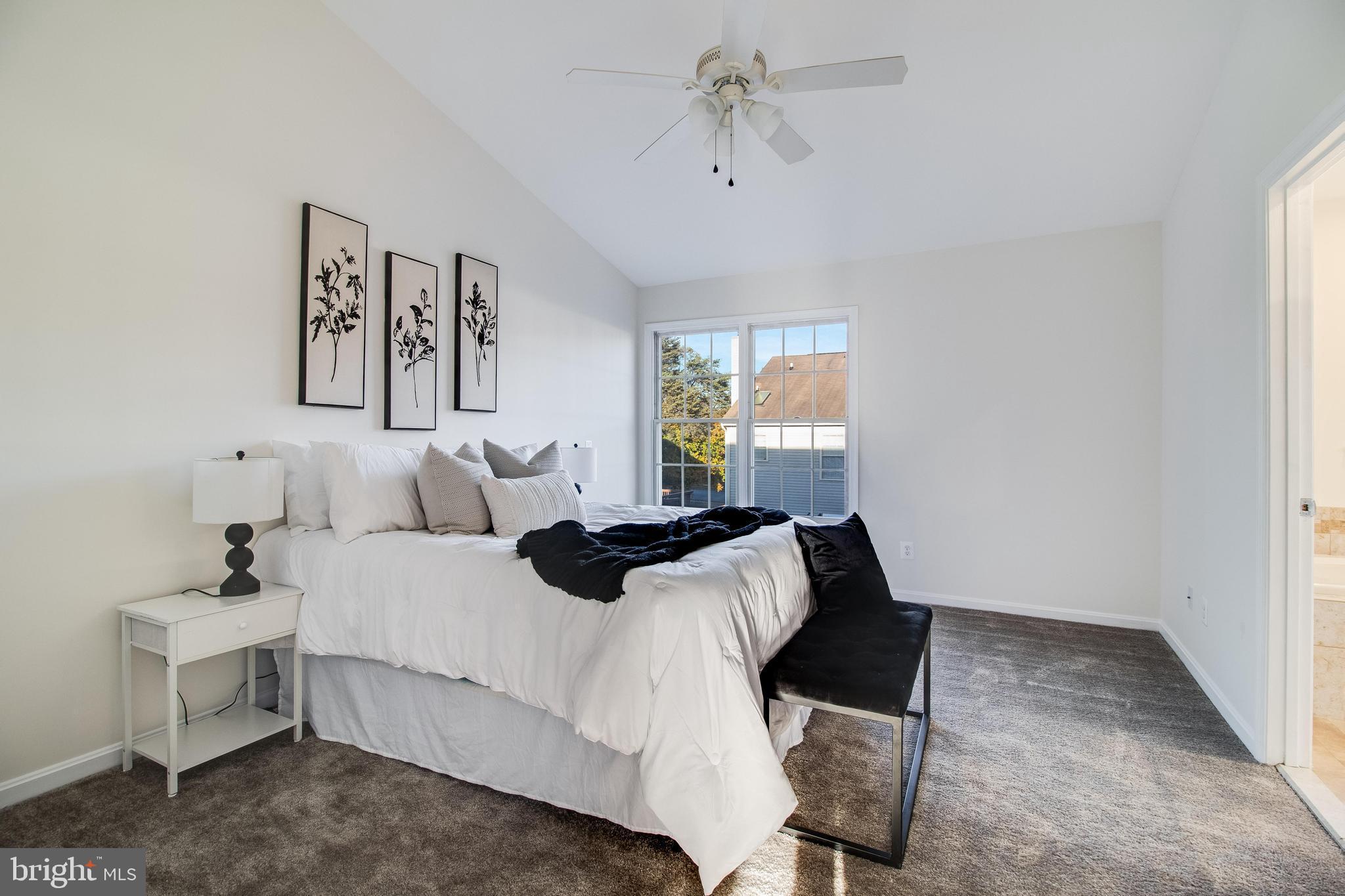 SEVEN OAKS - Residential