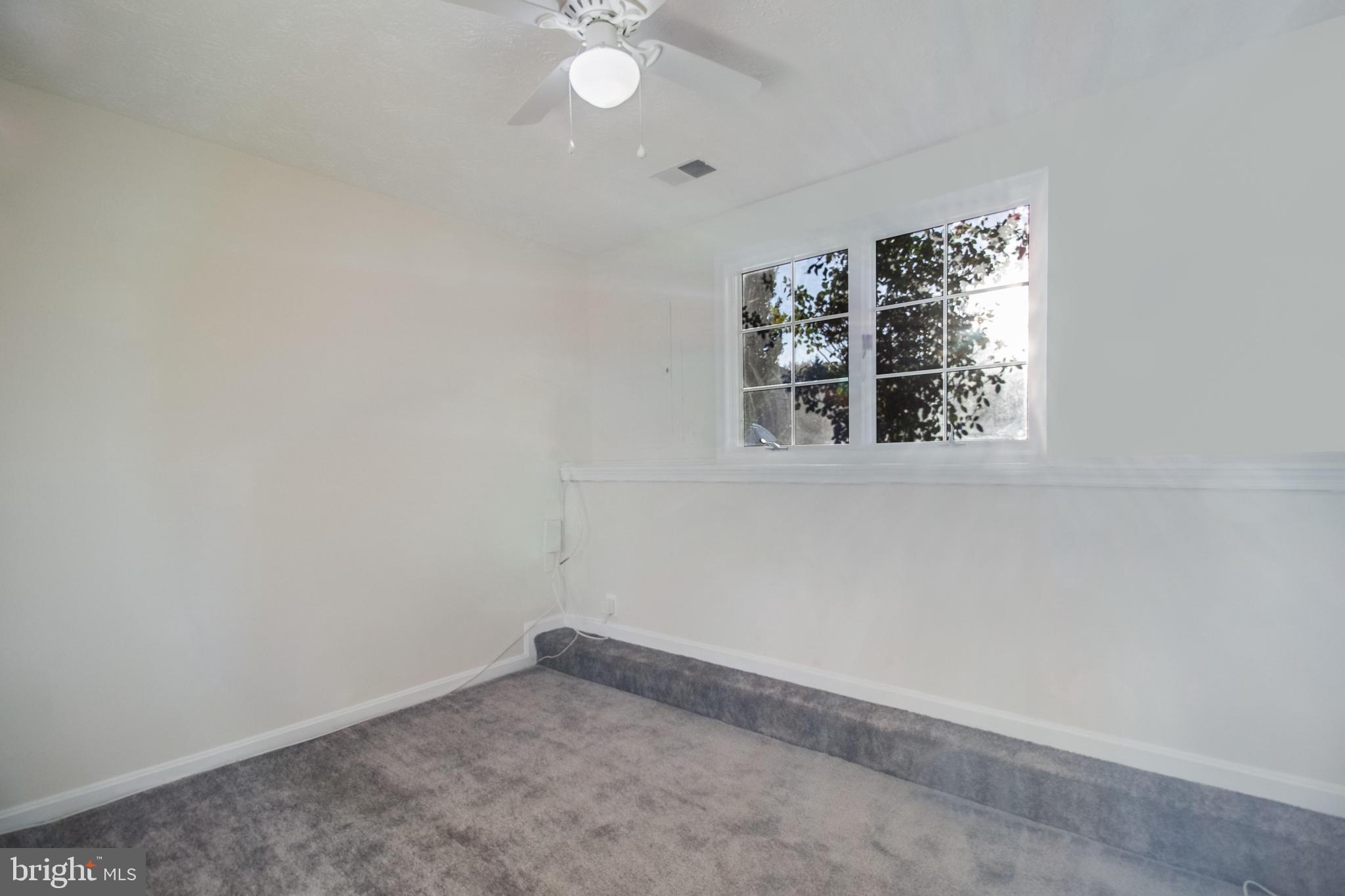 SEVEN OAKS - Residential