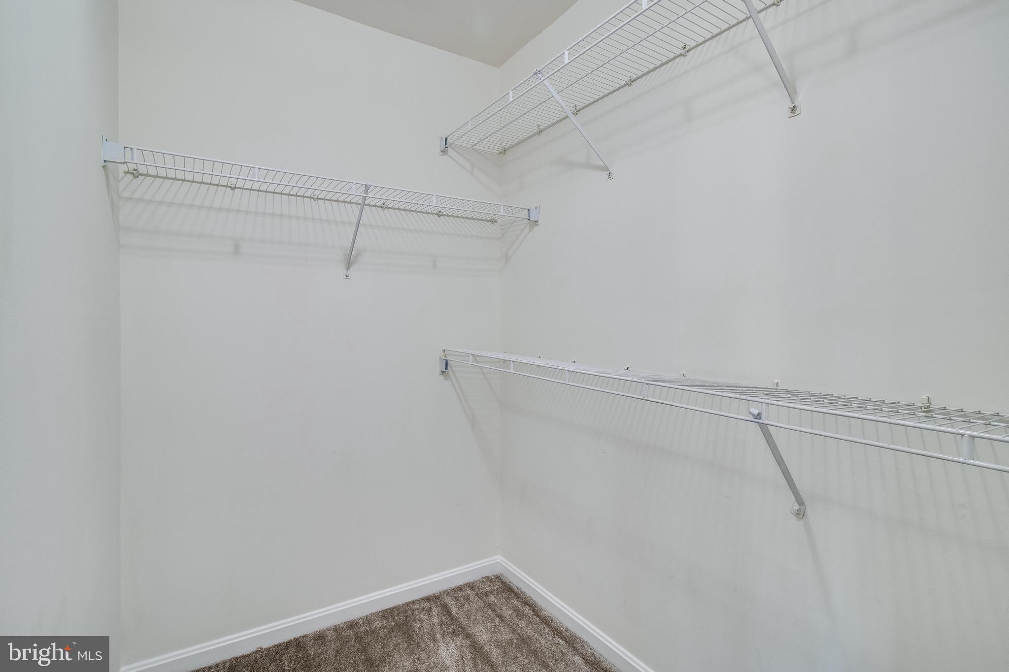 SEVEN OAKS - Residential