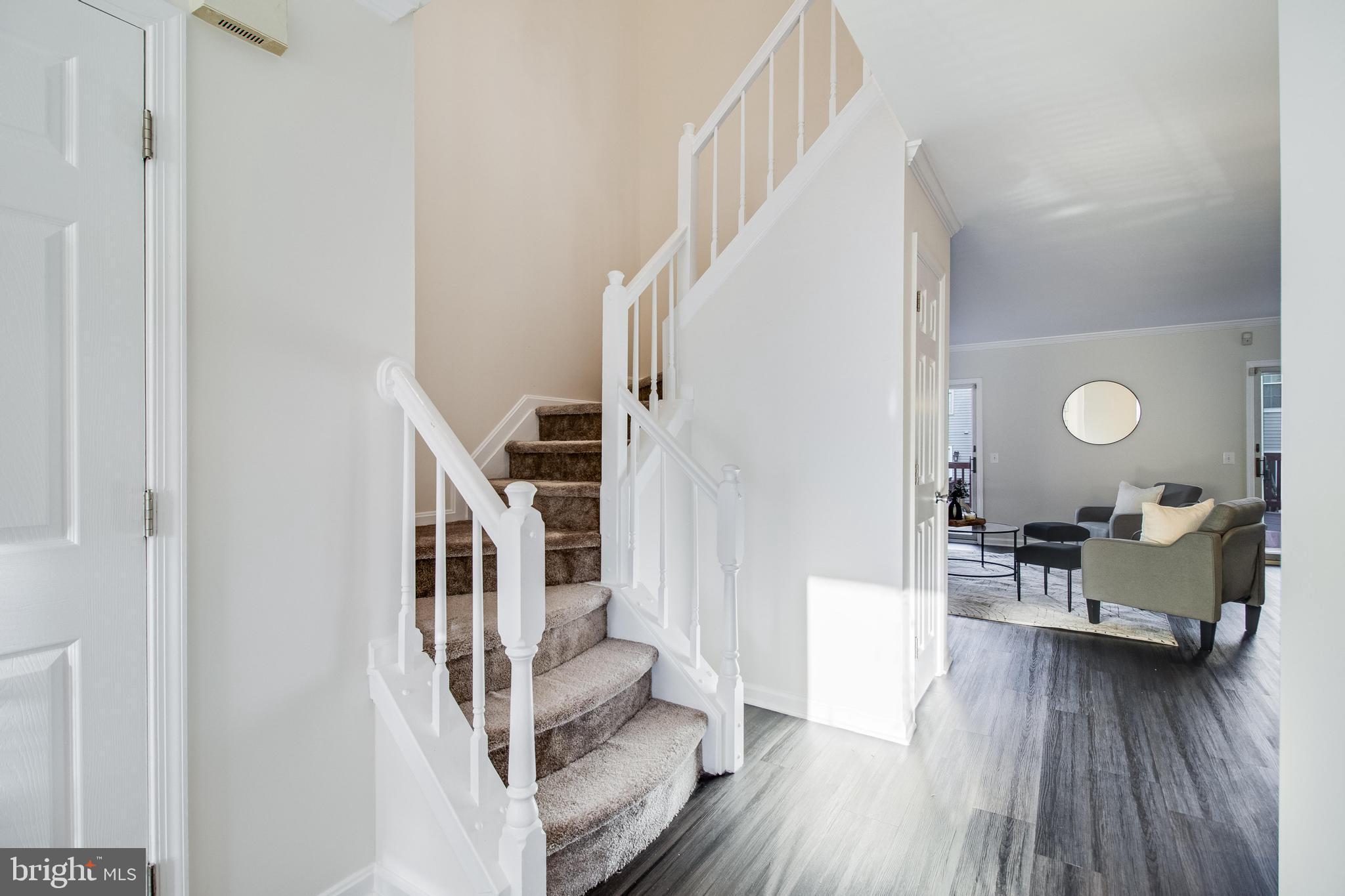 SEVEN OAKS - Residential