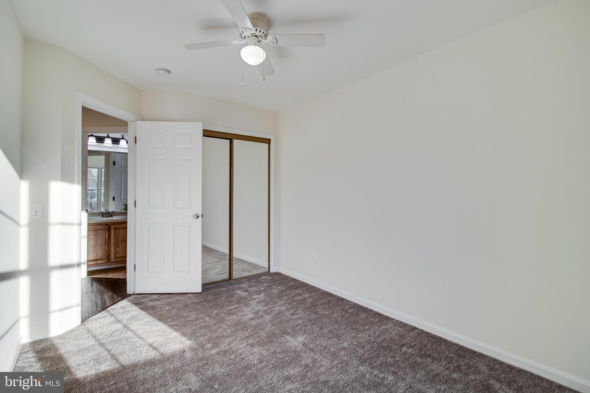 SEVEN OAKS - Residential