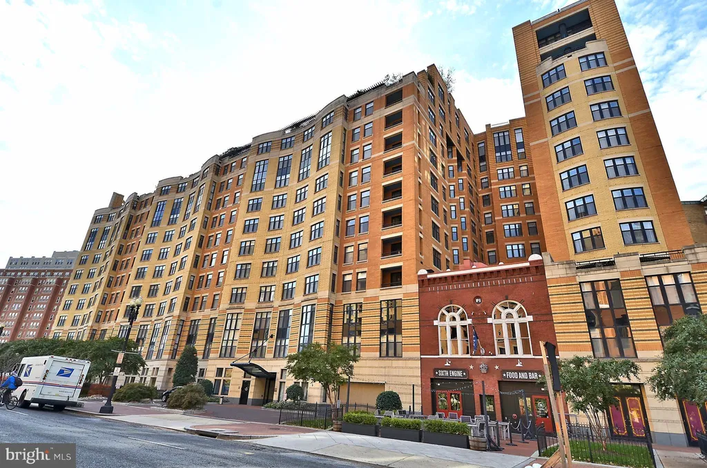 400 Massachusetts Avenue NW Unit 301, Washington, DC 20001