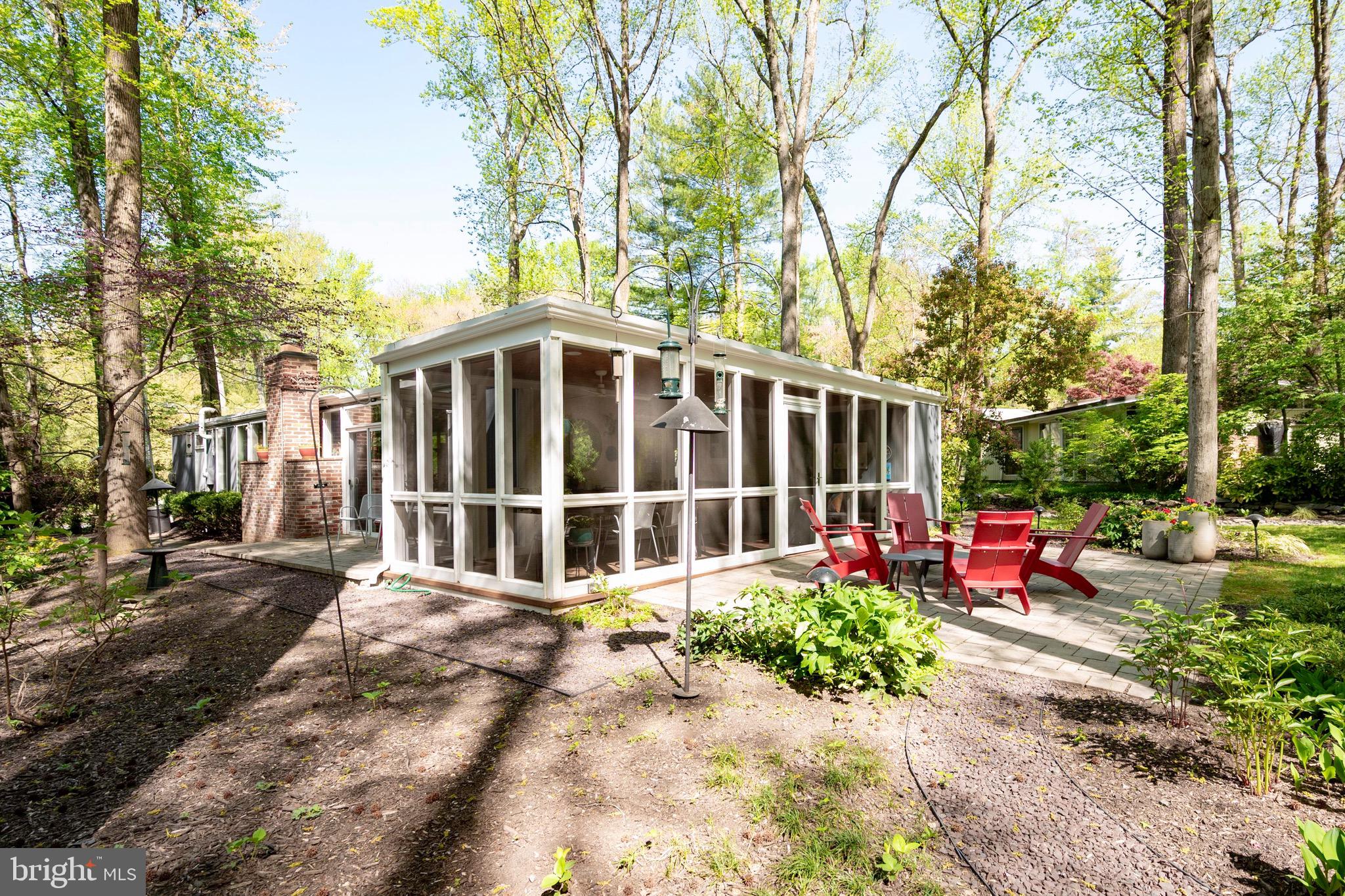 HOLLIN HILLS - Residential