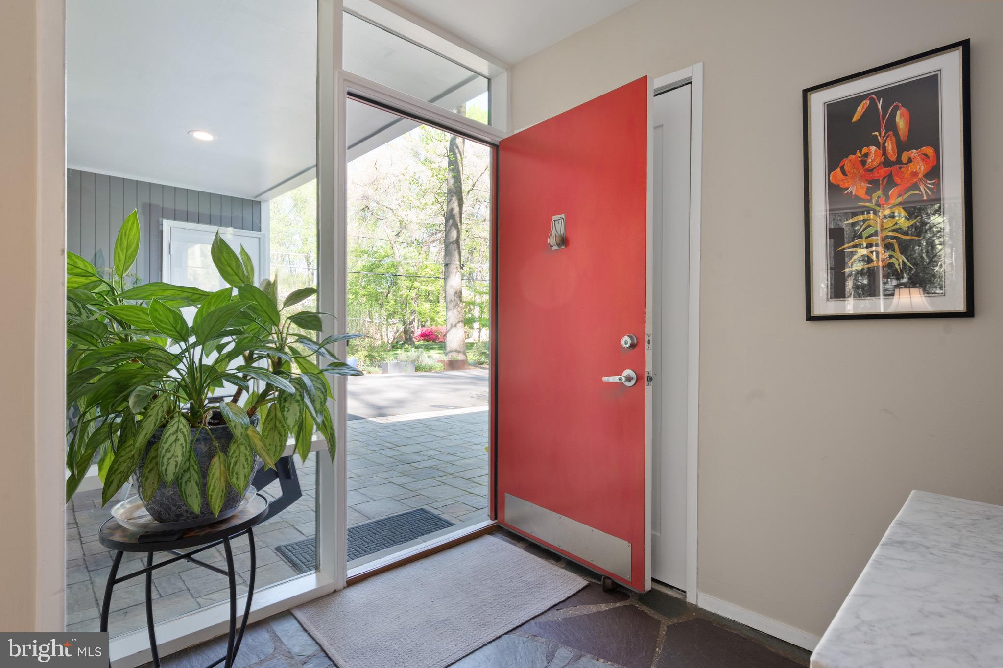 HOLLIN HILLS - Residential