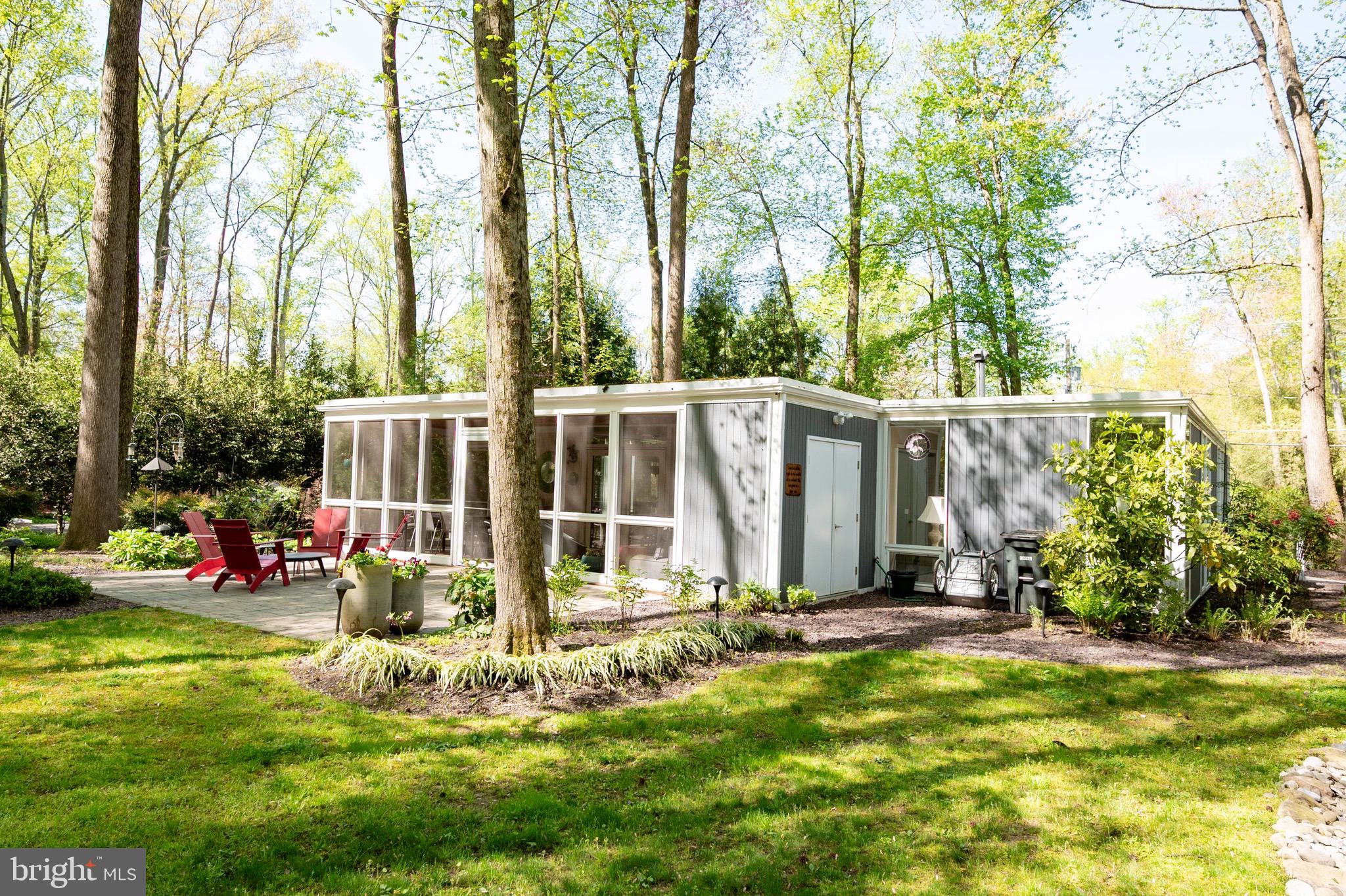 HOLLIN HILLS - Residential