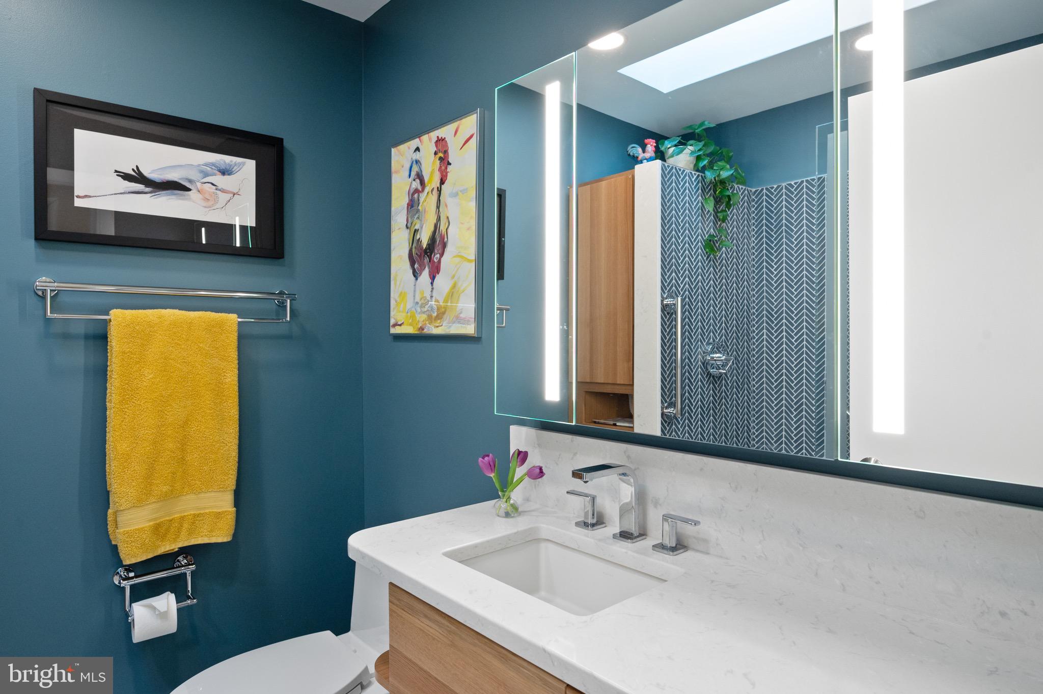 HOLLIN HILLS - Residential