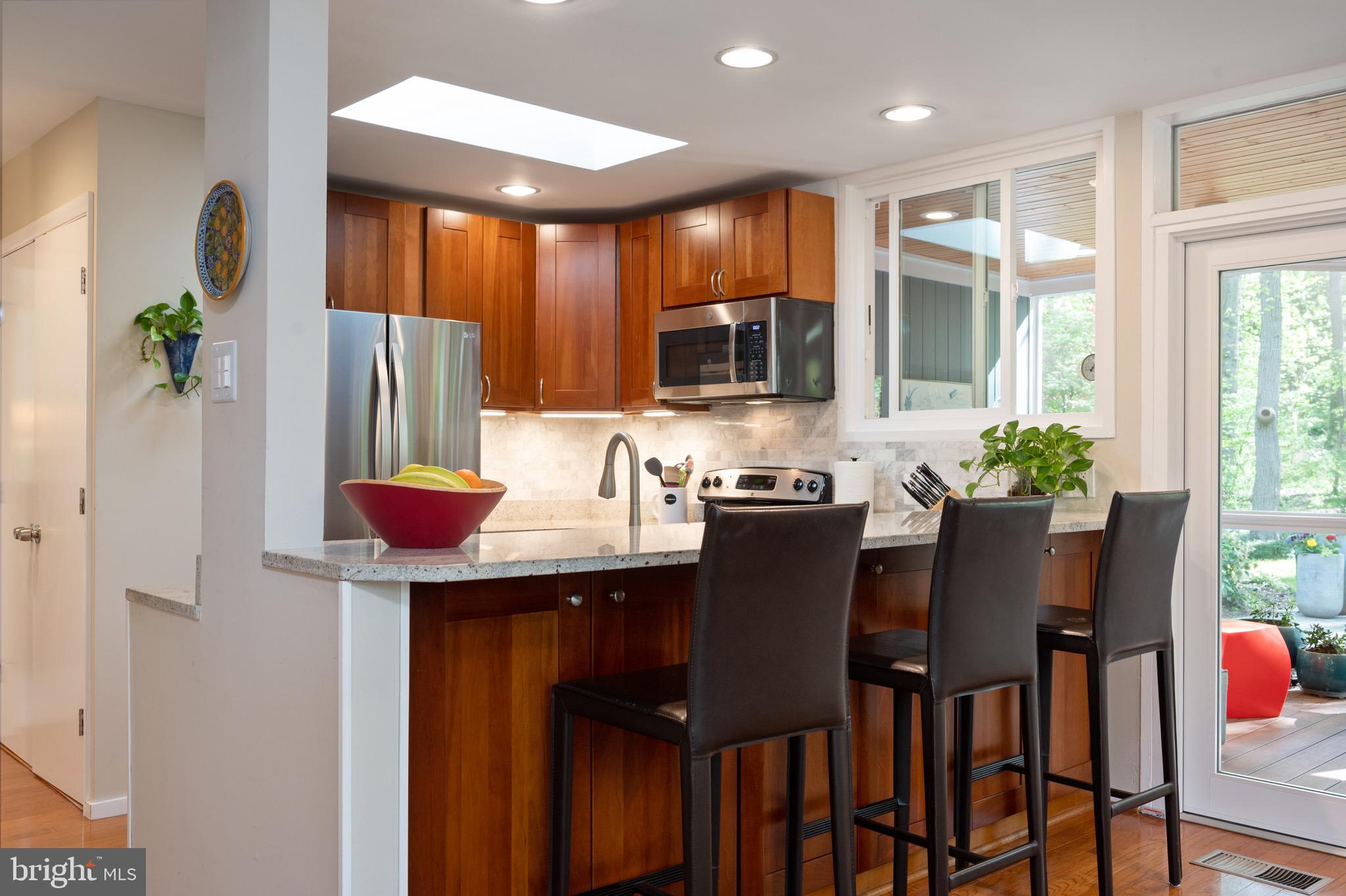 HOLLIN HILLS - Residential