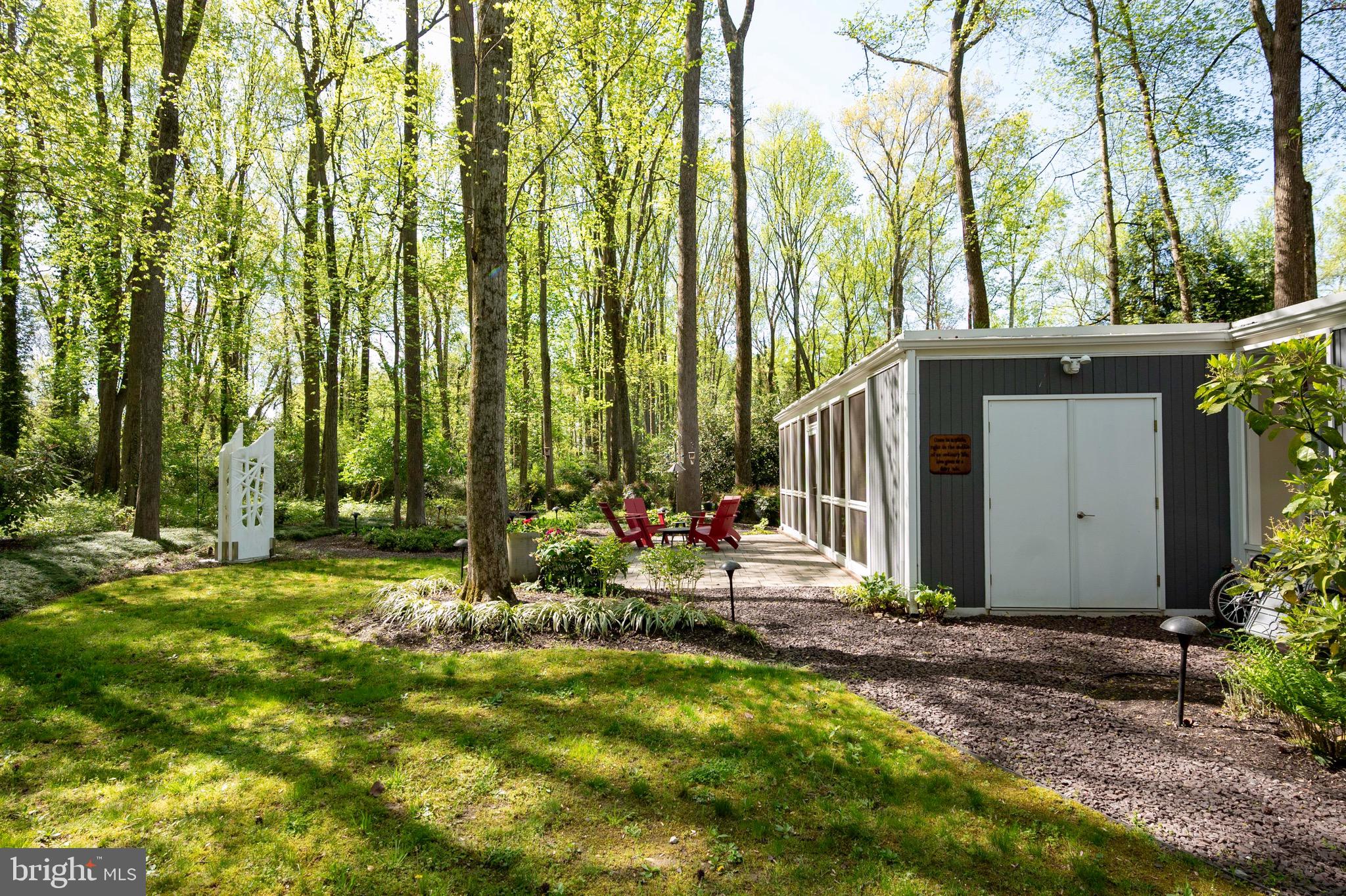 HOLLIN HILLS - Residential