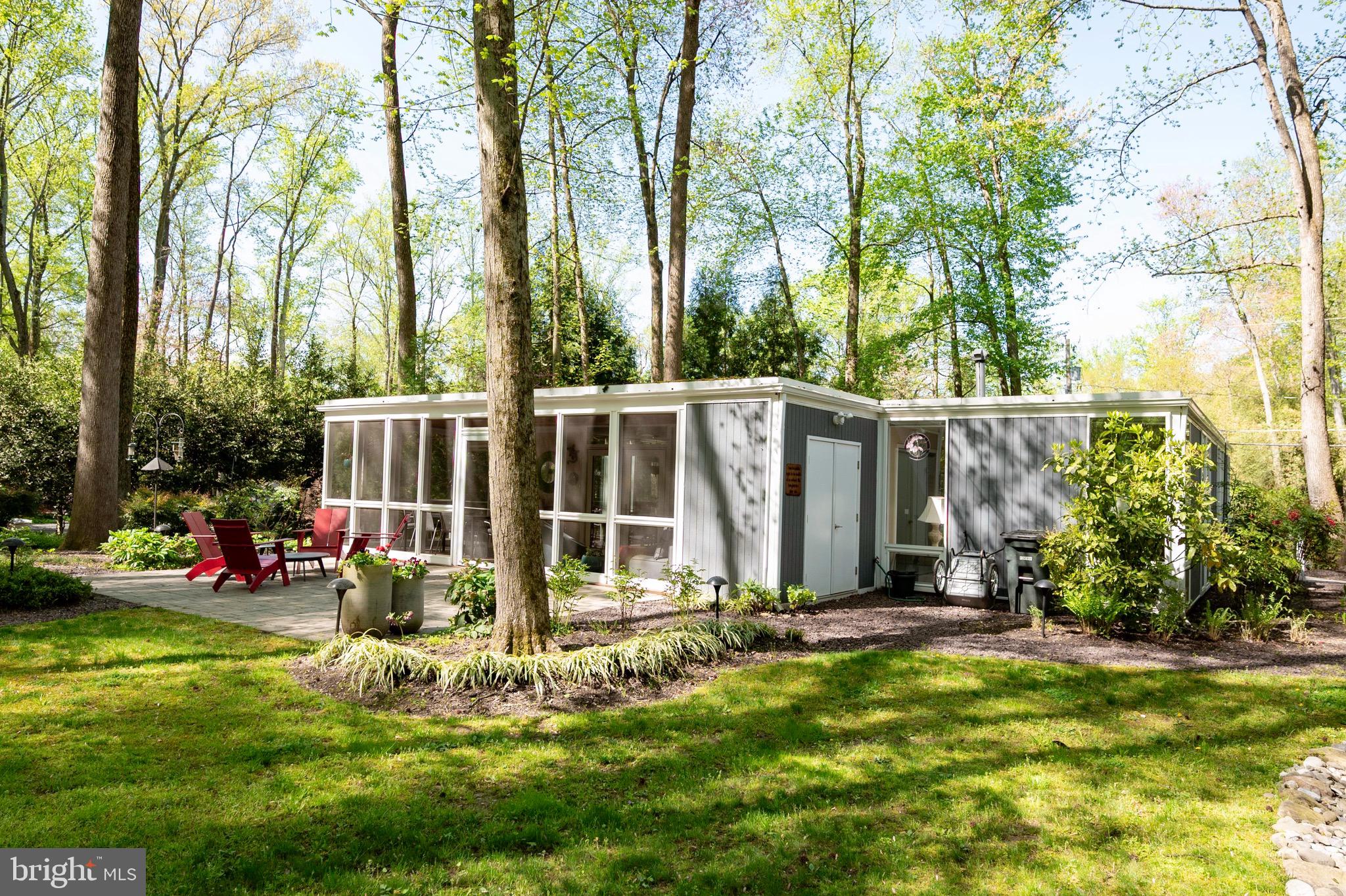 HOLLIN HILLS - Residential