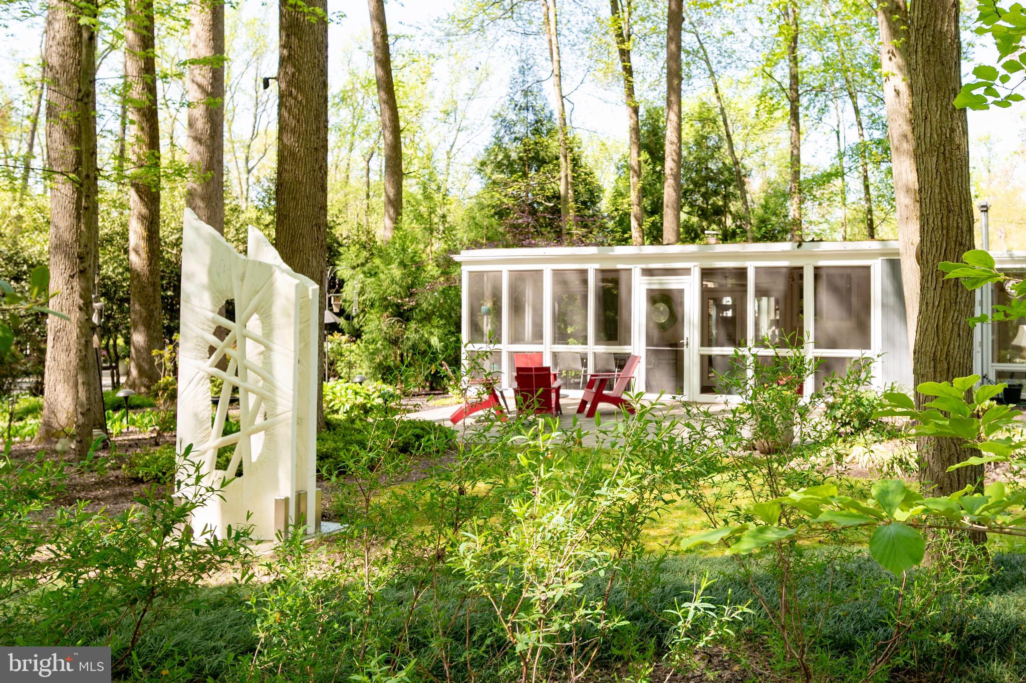 HOLLIN HILLS - Residential