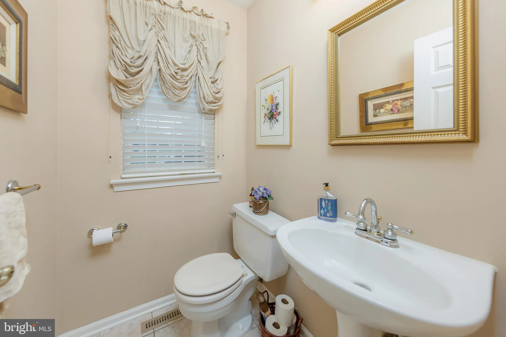 West Deptford, New Jersey 08051, United States, 4 Bedrooms Bedrooms, ,3 BathroomsBathrooms,Residential,Coming Soon,85325