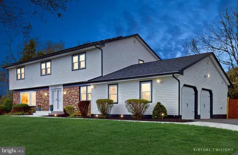 11 Manor Ridge Drive, Princeton Junction, NJ 08550 - MLS#: NJME2058248