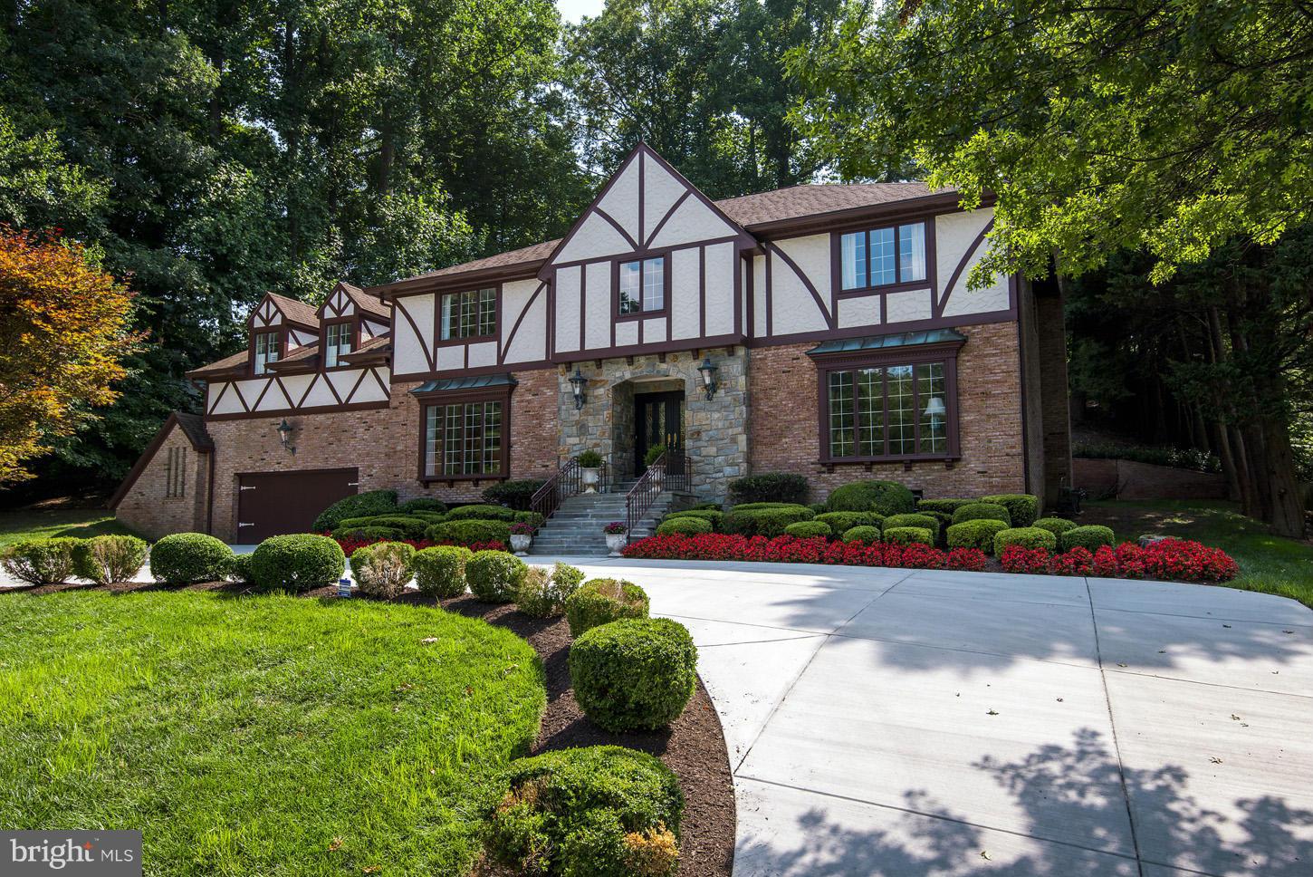 BANNOCKBURN ESTATES - Residential