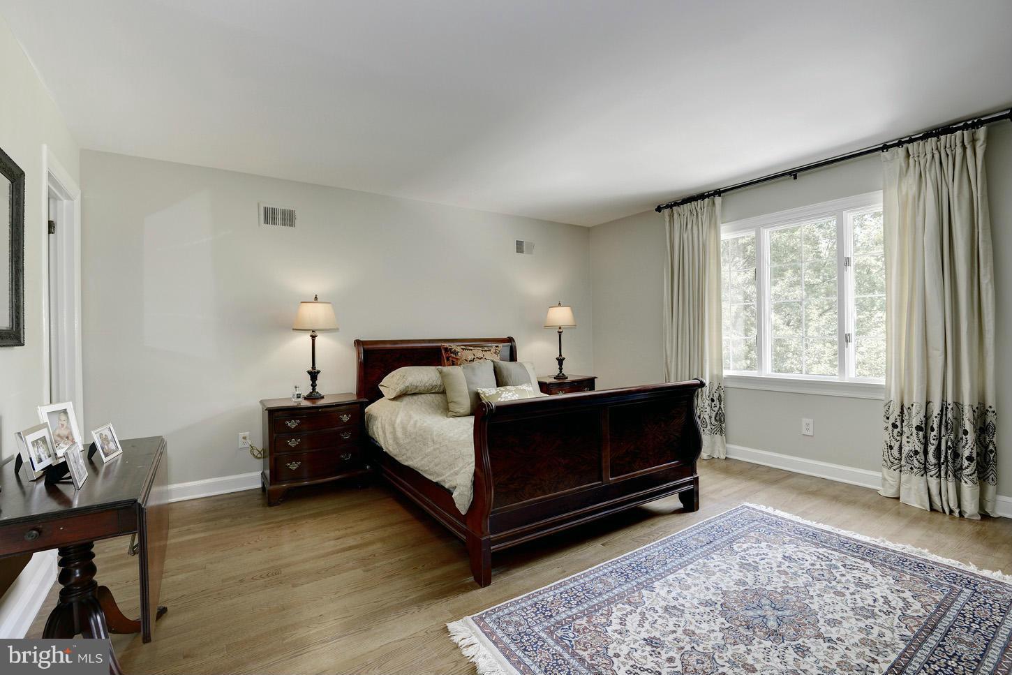 BANNOCKBURN ESTATES - Residential