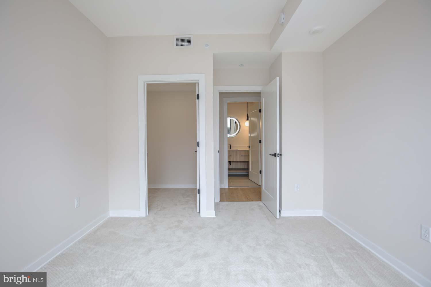 FALLS CHURCH CITY - Residential