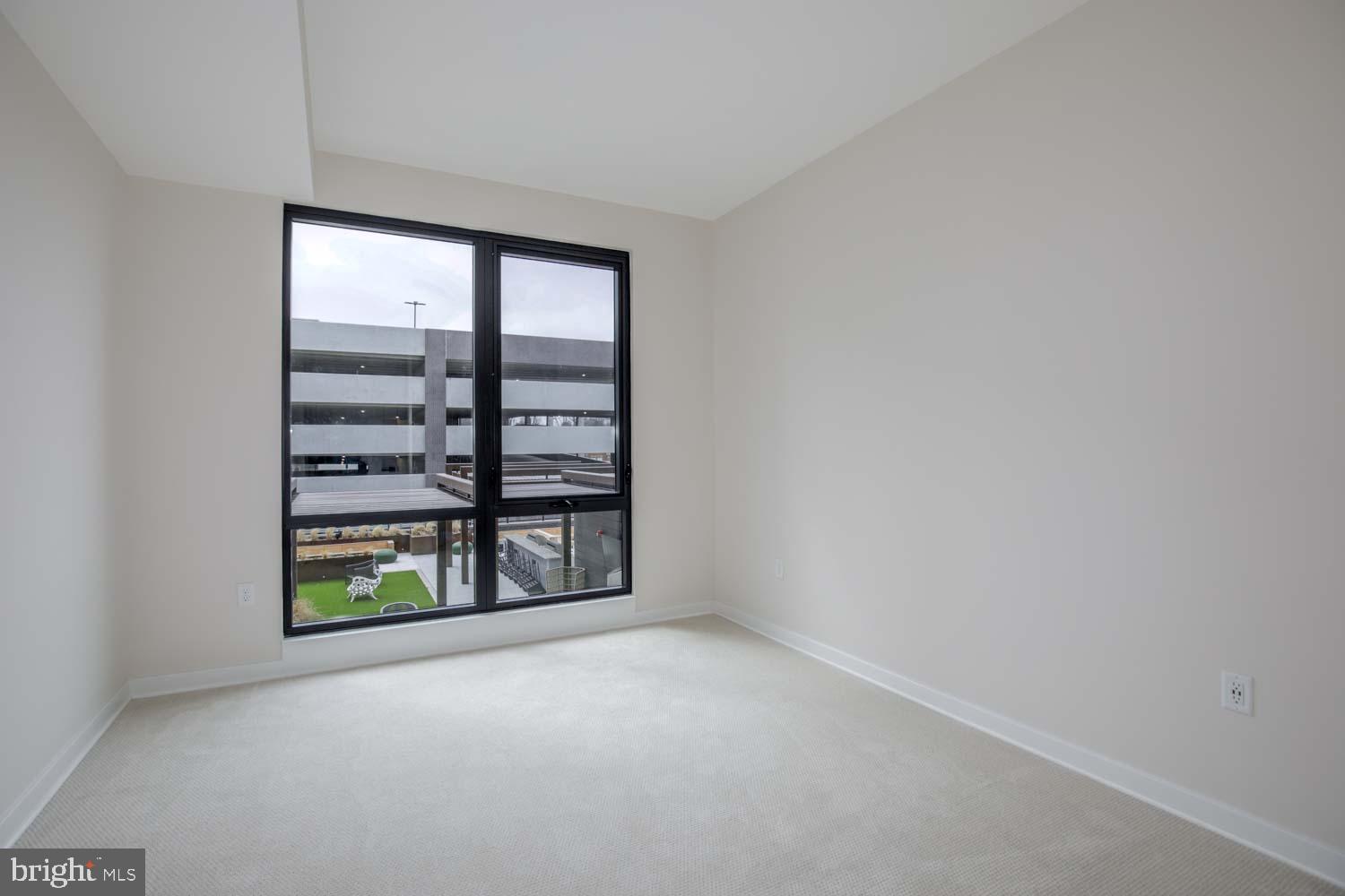 FALLS CHURCH CITY - Residential