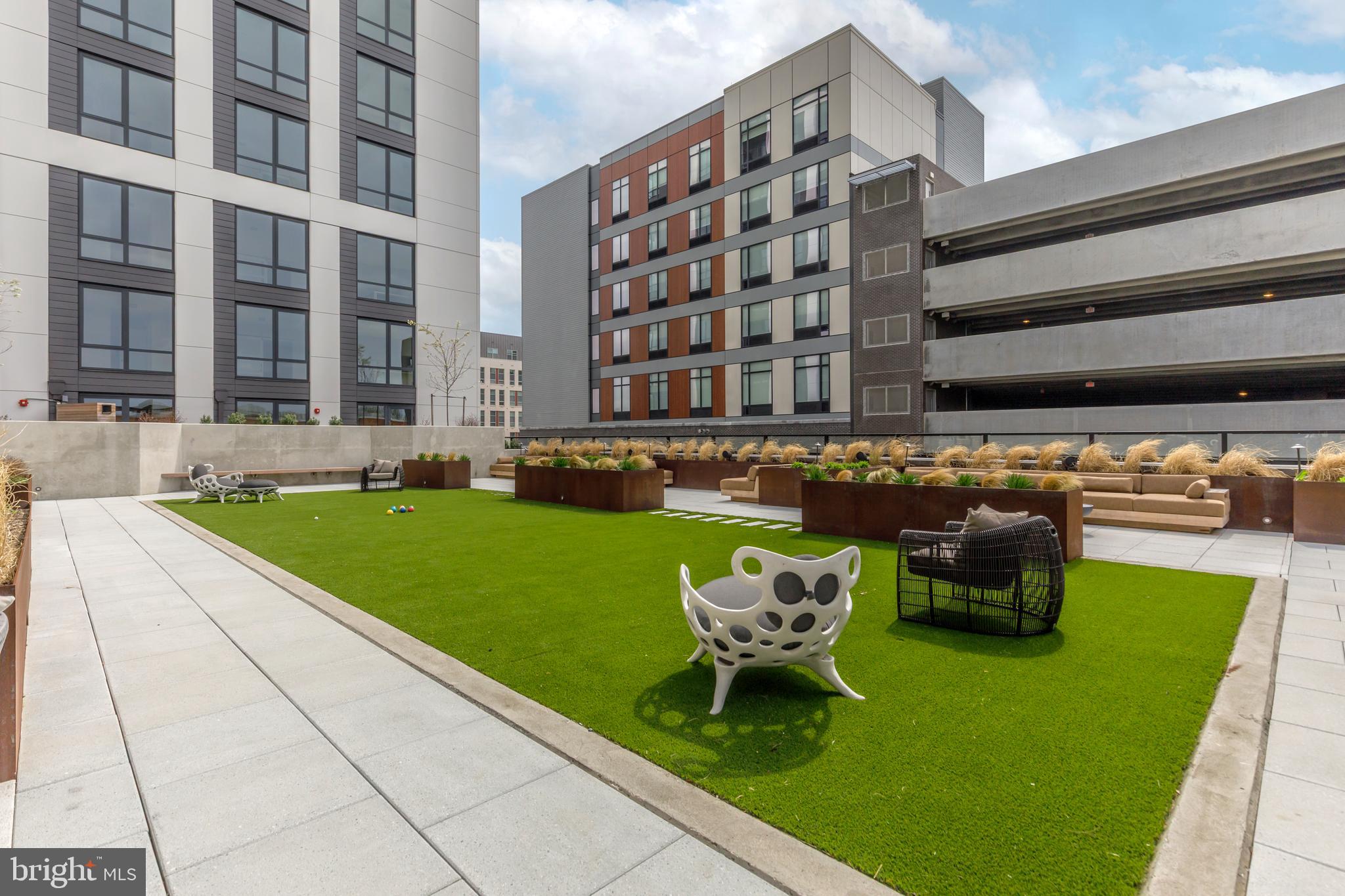 FALLS CHURCH CITY - Residential