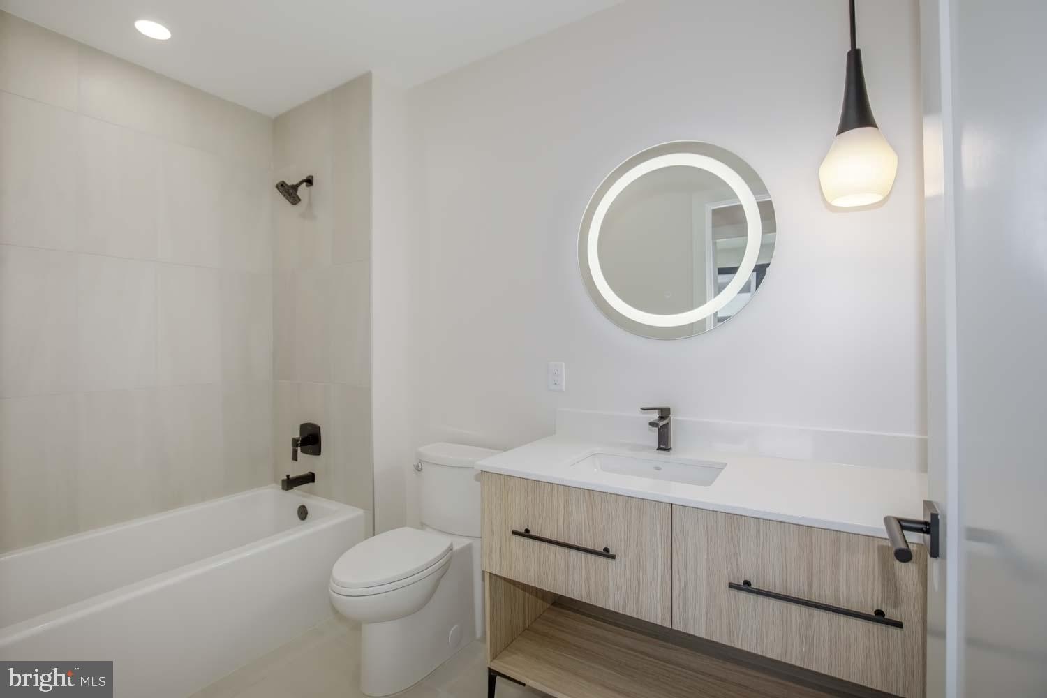 FALLS CHURCH CITY - Residential