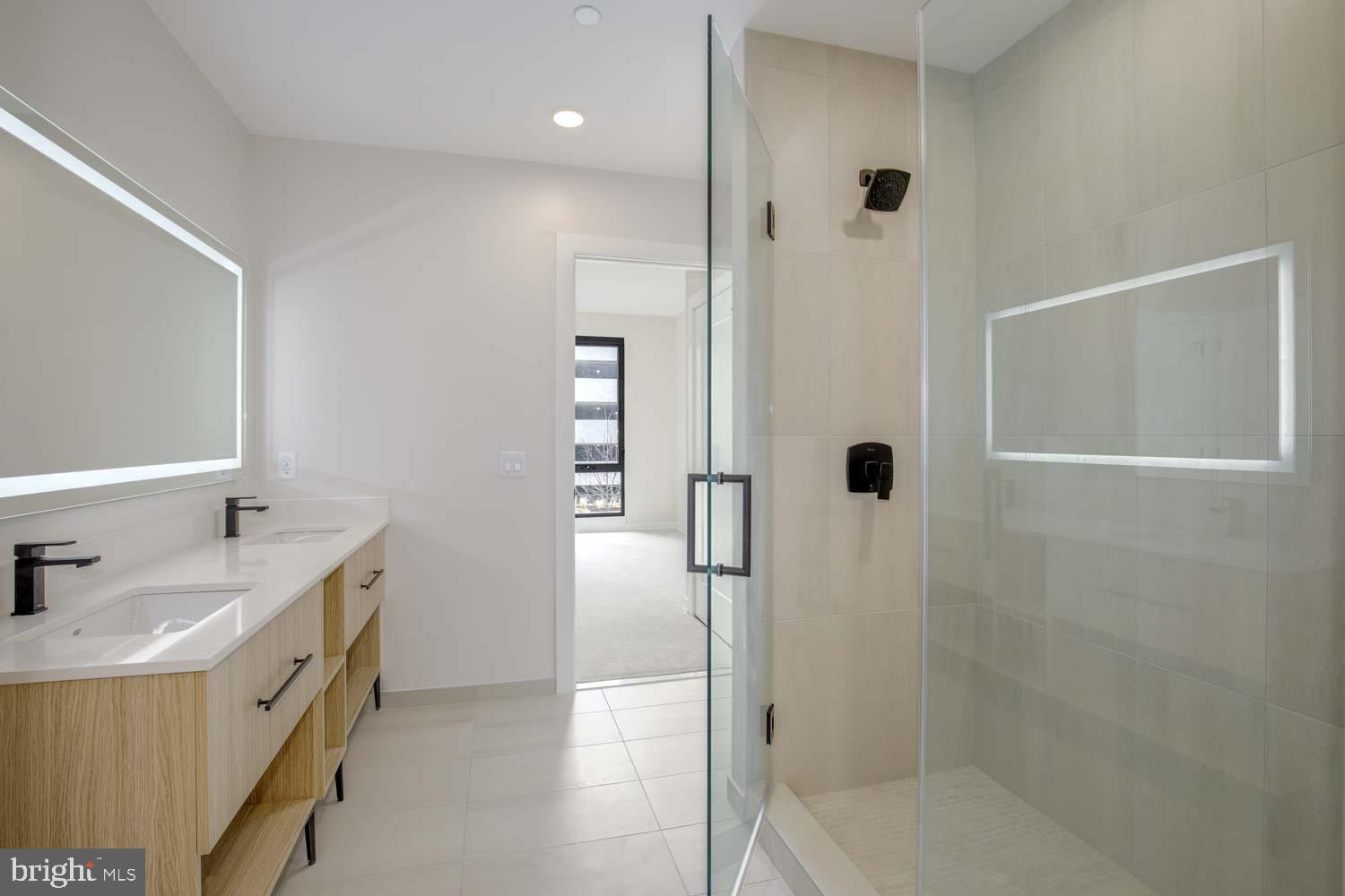 FALLS CHURCH CITY - Residential