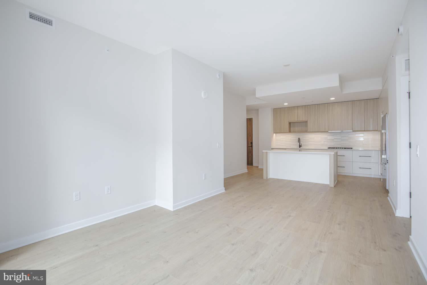 FALLS CHURCH CITY - Residential