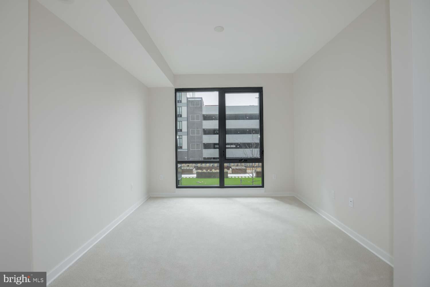 FALLS CHURCH CITY - Residential