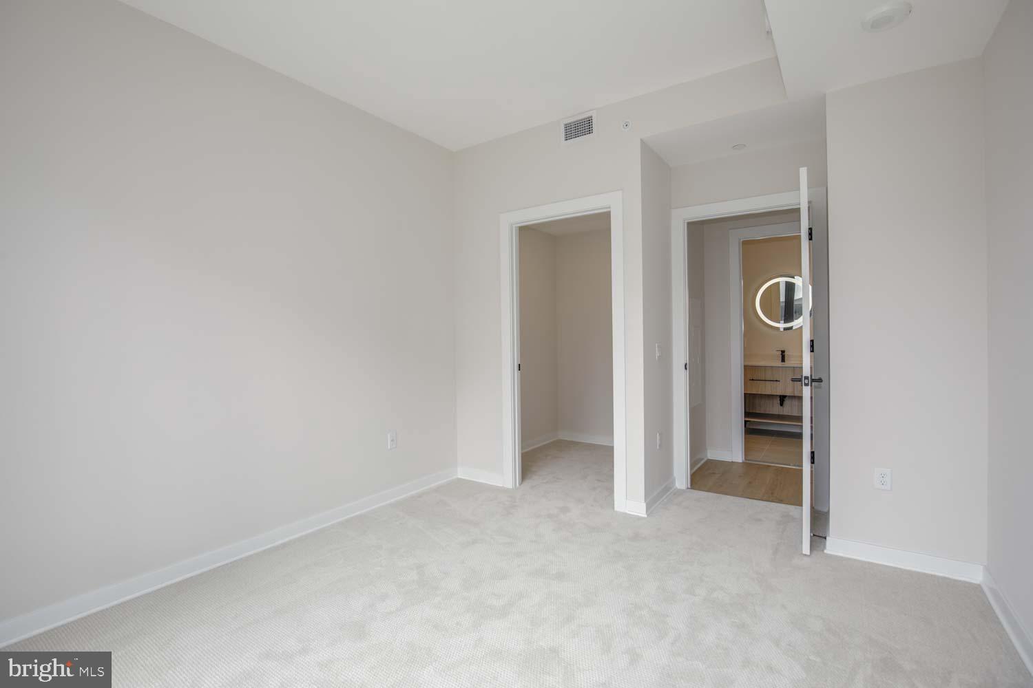 FALLS CHURCH CITY - Residential