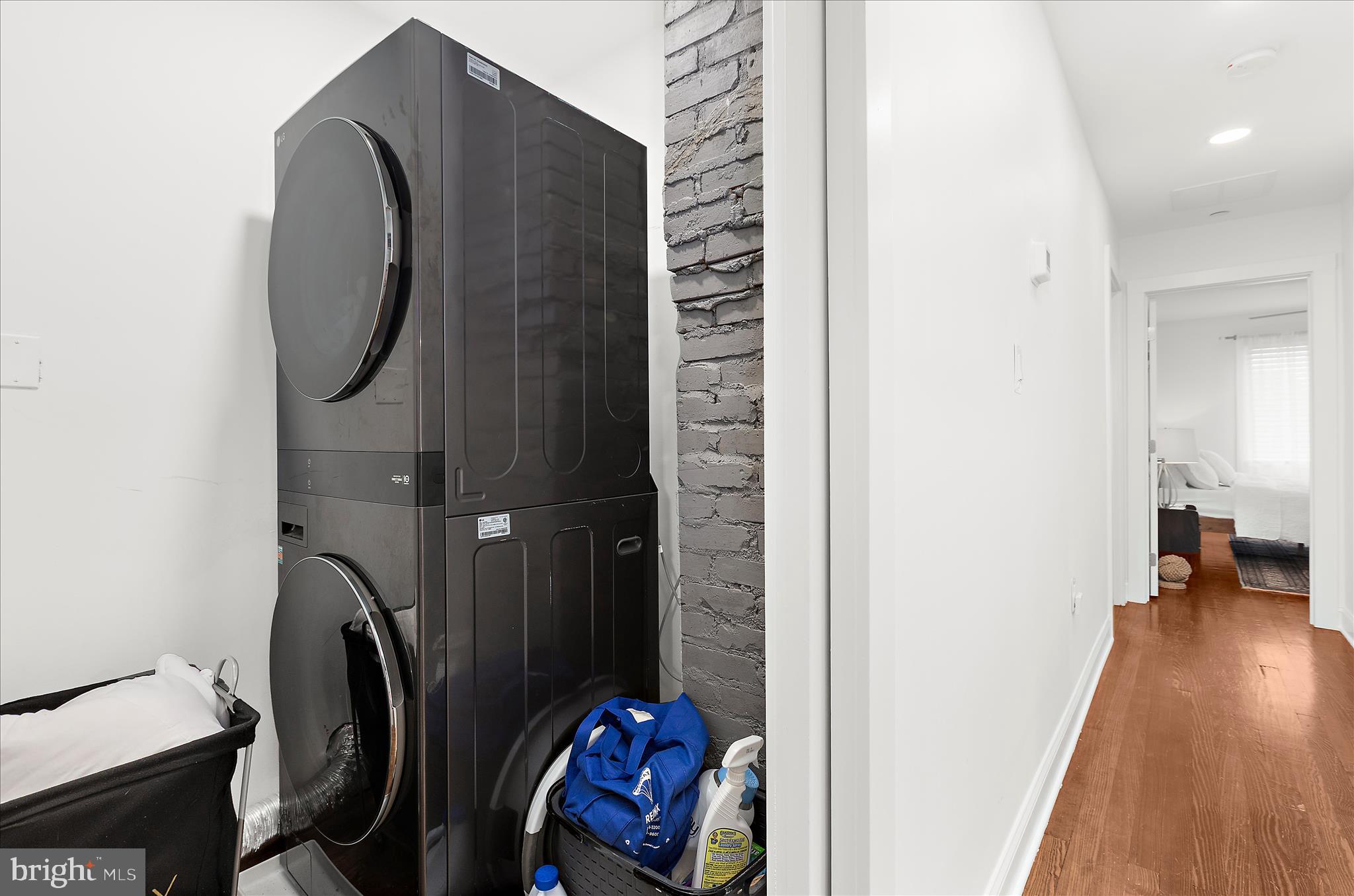 HOMEWOOD - Residential