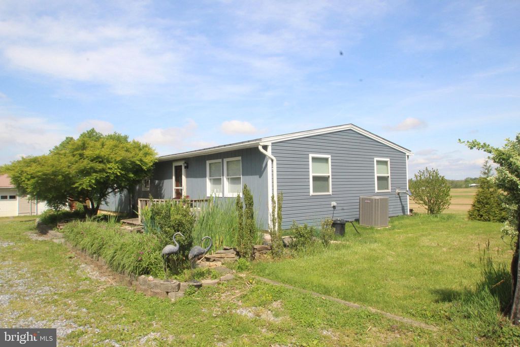 Photo of 1270 KINDERHOOK RD, COLUMBIA, PA 17512 (MLS # PALA2034662)