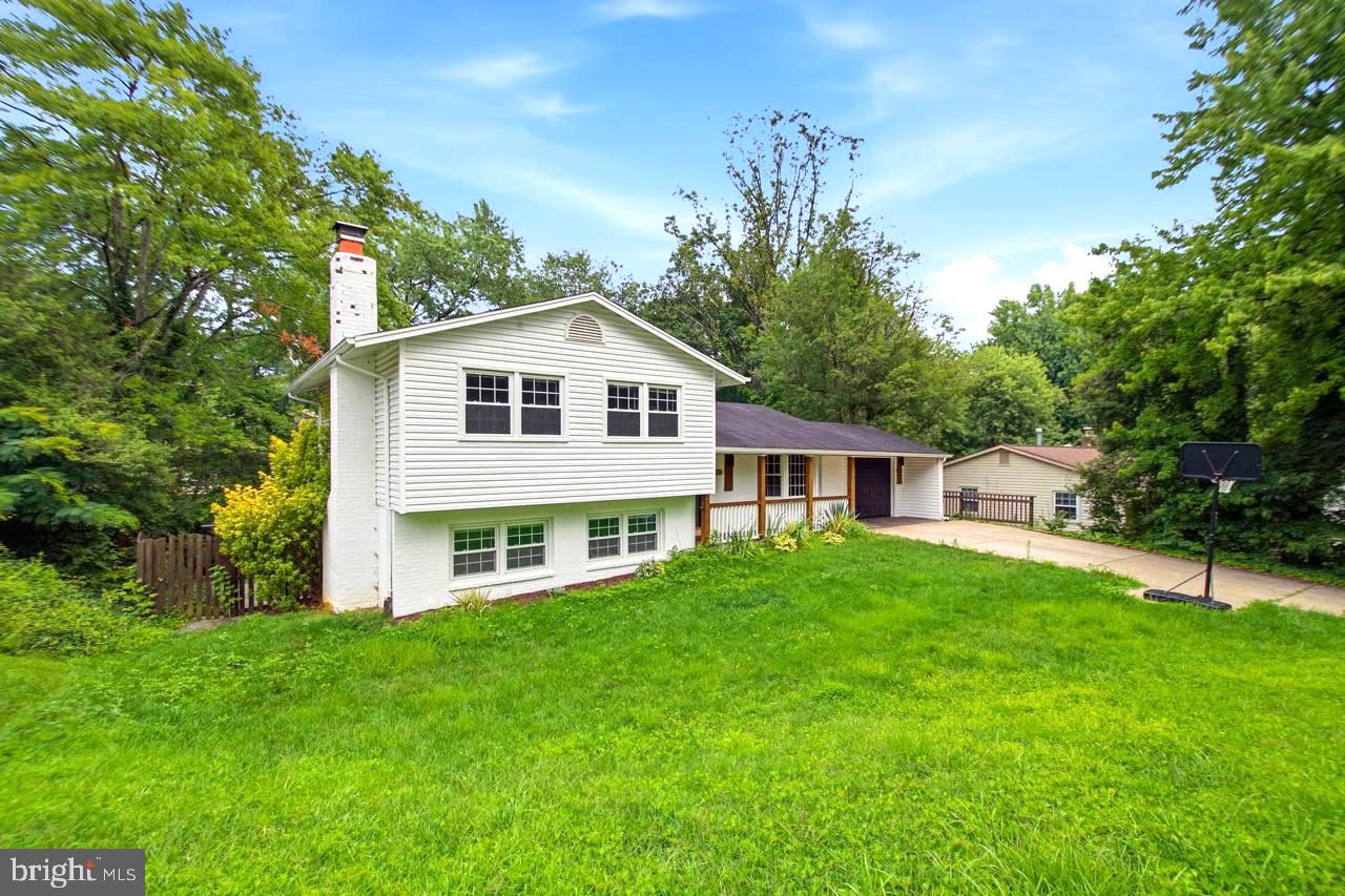 7215 WILLOW OAK PLACE