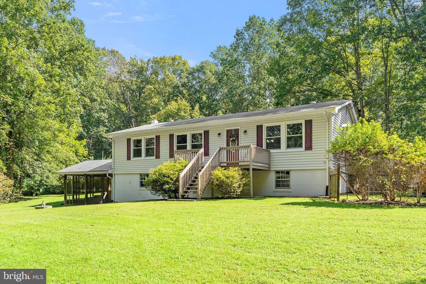 Sparkling clean and neat as a pin!   This inviting home has been lovingly maintained and had only one owner since it was built  in 1979.     With 4 Bedrooms & 3 Full Baths, the floor plan offers approximately 2300 finished SF on two levels.  The upper level features a traditional yet relaxed floor plan with 3 spacious bedrooms, 2 full bathrooms, living room, family room, and a cheerful kitchen with breakfast area and attractive painted cabinetry.   A mud room is located at the rear of the house, and includes a pet door.   Luxury Vinyl Plank (LVP) flooring on both levels offers a rustic yet refined design element.

The lower level is an ideal “in-law” or guest apartment.  A cozy family room with pine paneling, LVP flooring, a 2nd kitchen, 4th bedroom and 3rd bathroom, plus another room that would be a wonderful hobby room or office.    There is a flue for a wood stove.    This level opens to a private screened porch.

The utility room on the lower level has hook ups for washer and dryer, and houses the water heater, pressure tank and water treatment system. 

Sited for privacy on 3 acres, the property is located on a scenic gravel lane, which has been well-maintained by Waterloo Woods HOA.   The land rolls gently and is mostly wooded, with plenty of open lawn for gardening or games, as well as nature watching.   The entire property is fenced (though this may need some TLC)  An excellent location in the country, set well away from the bustle of the city, this home is convenient to the charming & historic towns of Warrenton and Culpeper.    Amissville is sited at the point where Culpeper, Fauquier and Rappahannock Counties meet, making it is easy to enjoy all that this spectacular area has to offer.   

Within a short drive to the Shenandoah National Park, the world-famous Blue Ridge Mountains, the Rappahannock River, Virginia’s local vineyards and breweries, farm-to-table merchants, quaint historic villages with world class restaurants and charming boutiques.  The options are simply endless.  CHECK OUT THE 3D TOUR!