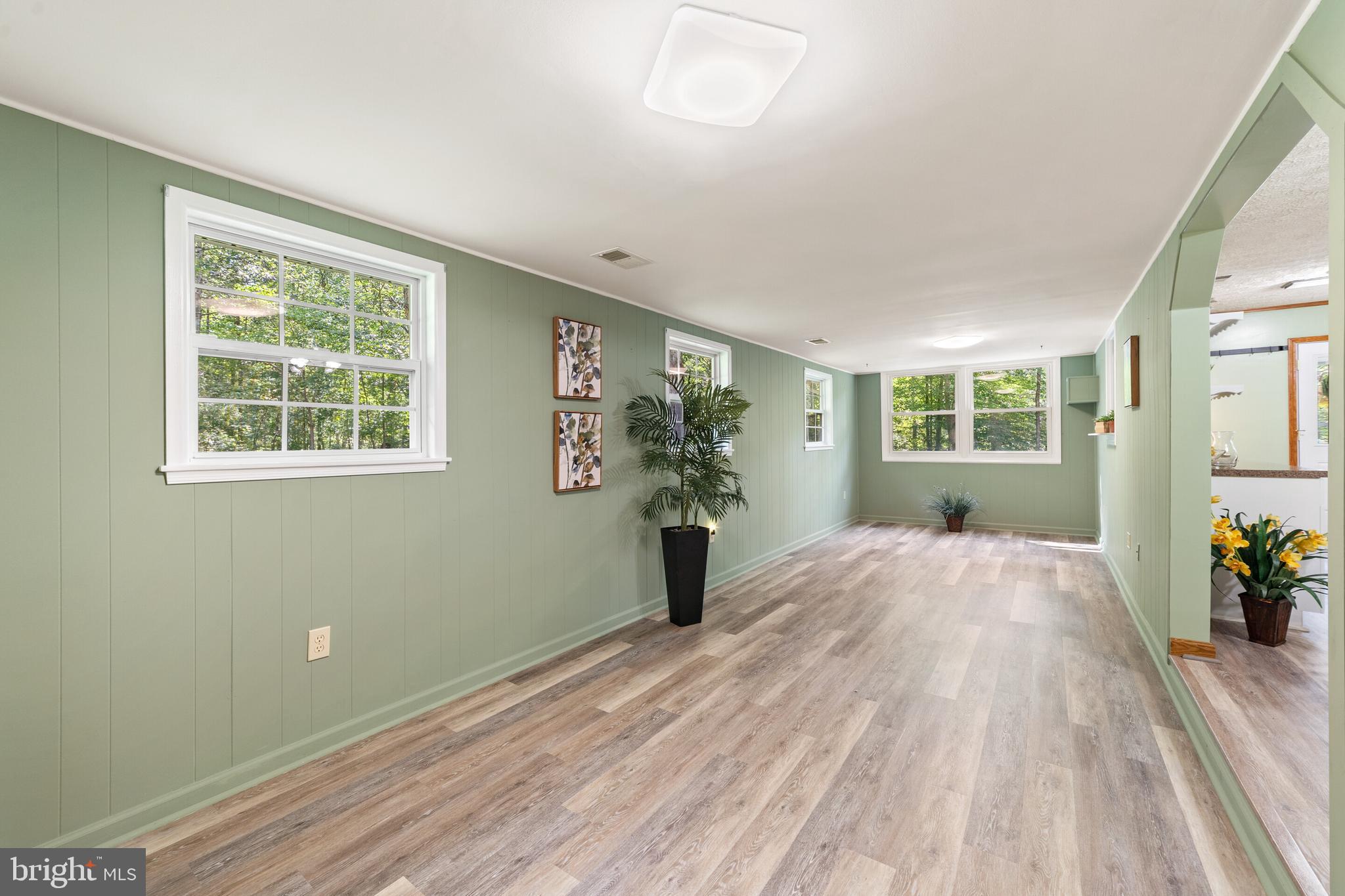 WATERLOO WOODS - Residential